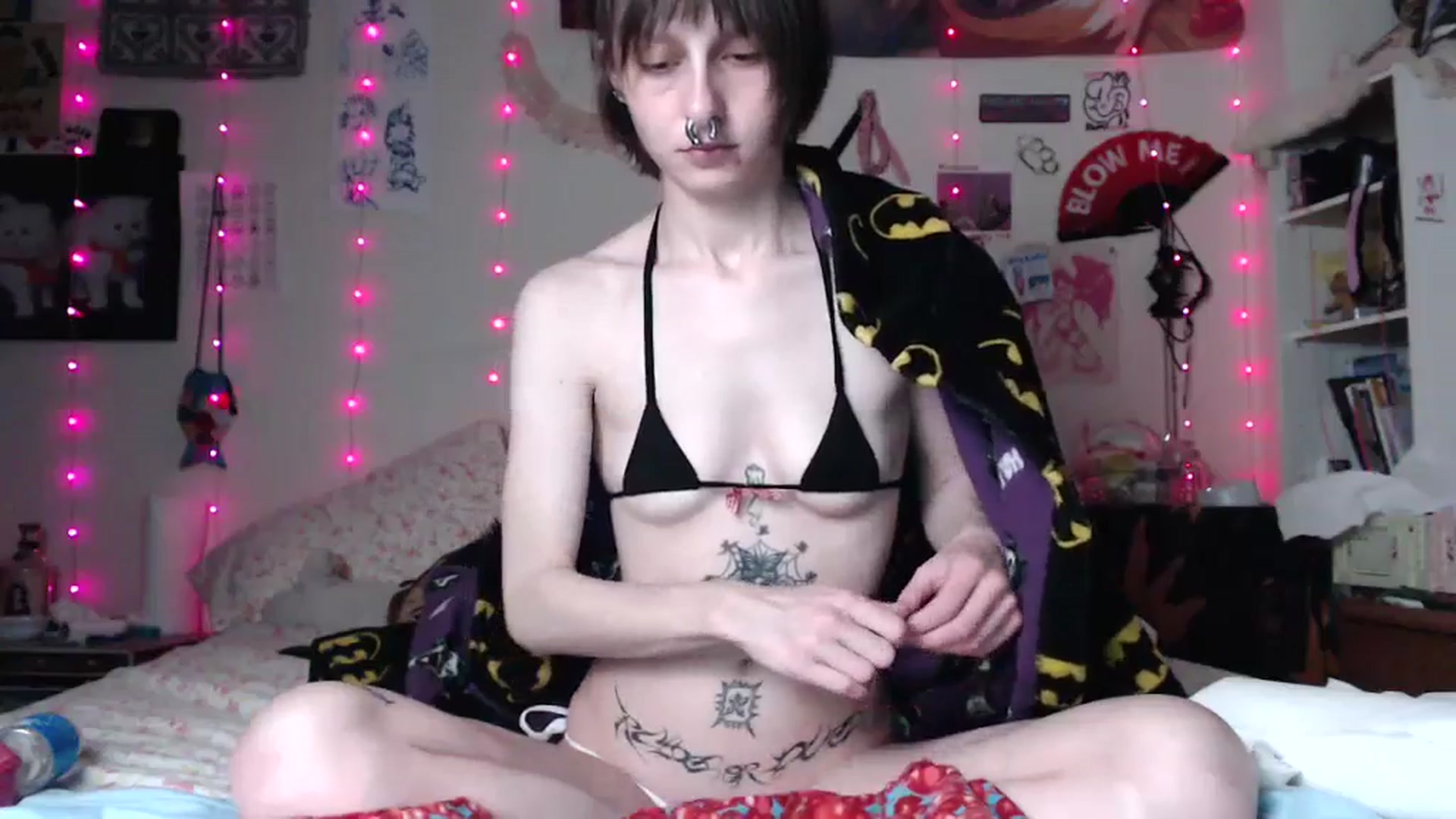 Gallery image thumbnail from poutyangel_'s myfreecams stream on, 06/27/2024, 11:19 image 14 of 20