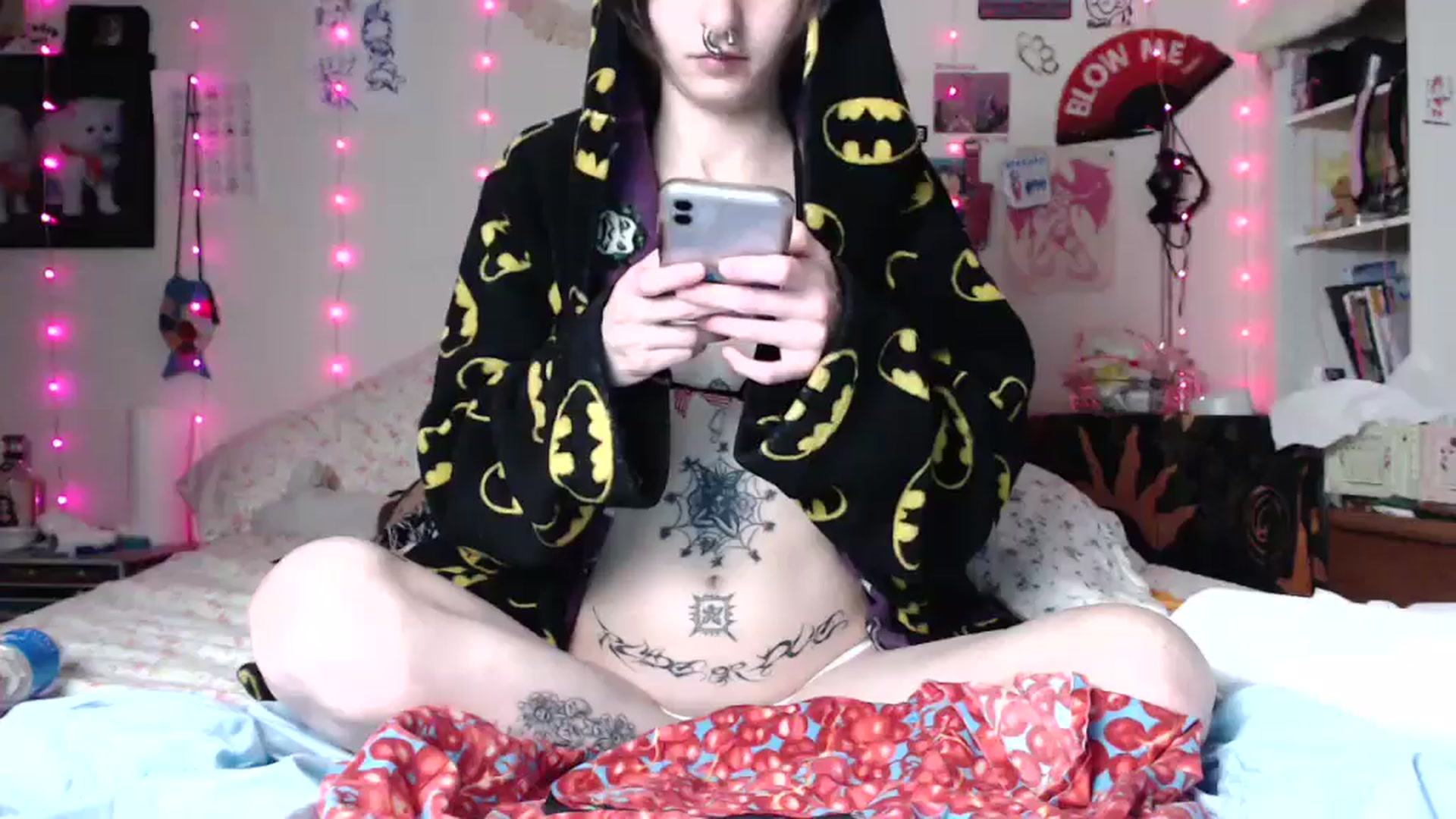 Gallery image thumbnail from poutyangel_'s myfreecams stream on, 06/27/2024, 11:19 image 7 of 20