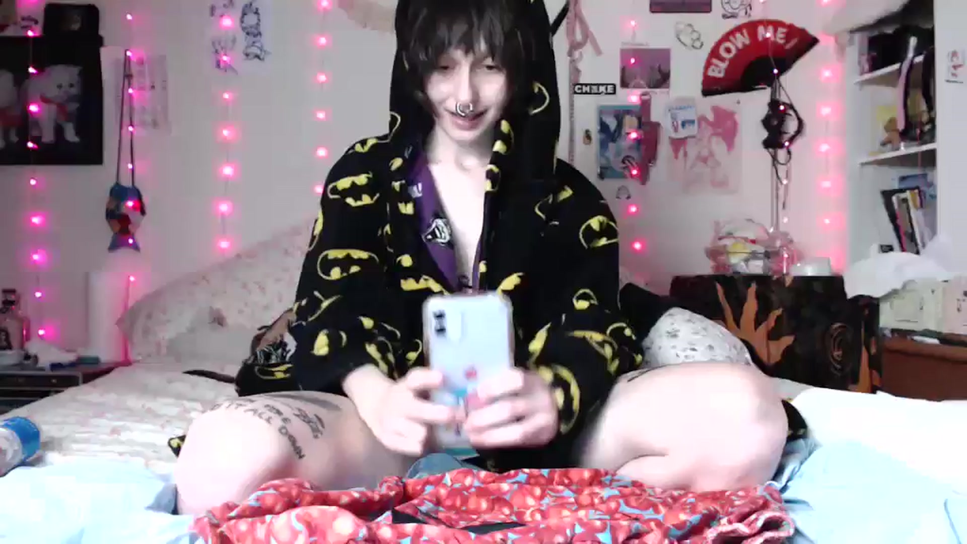 Gallery image thumbnail from poutyangel_'s myfreecams stream on, 06/27/2024, 11:19 image 1 of 20