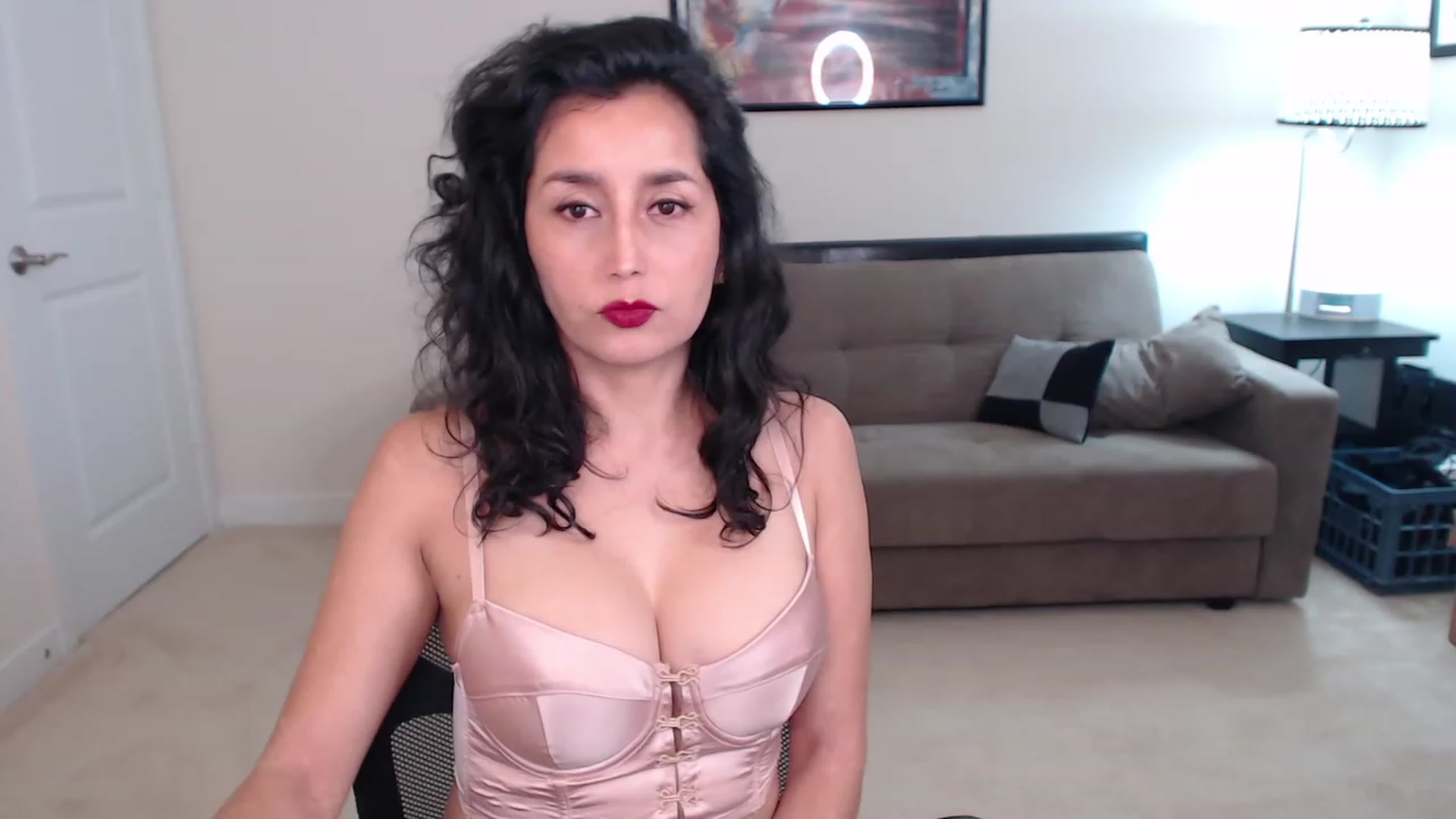 Gallery image thumbnail from ppaprika's myfreecams stream on, 11/19/2022, 03:22 image 20 of 20