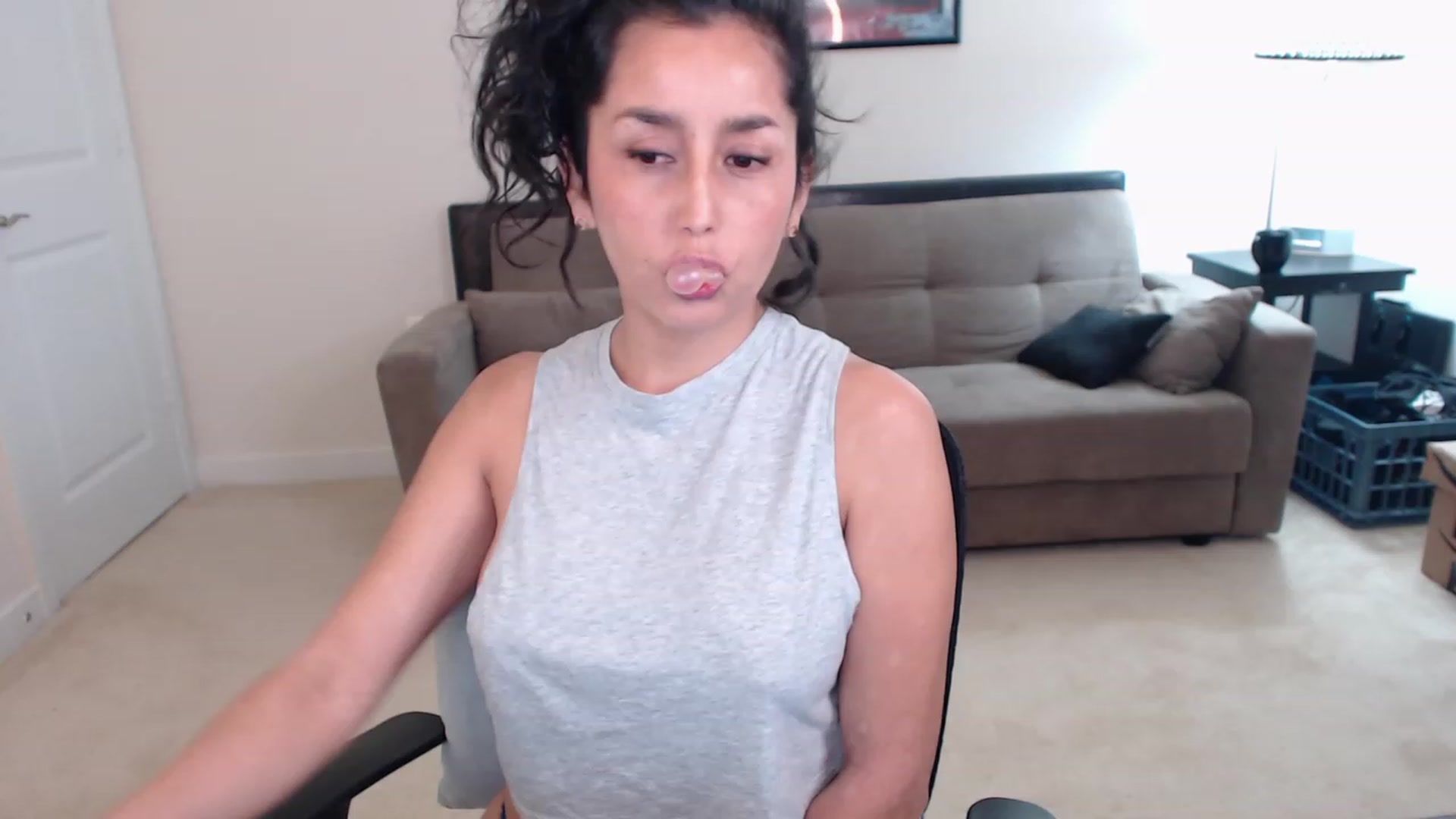 Gallery image thumbnail from ppaprika's myfreecams stream on, 11/28/2022, 04:33 image 7 of 20