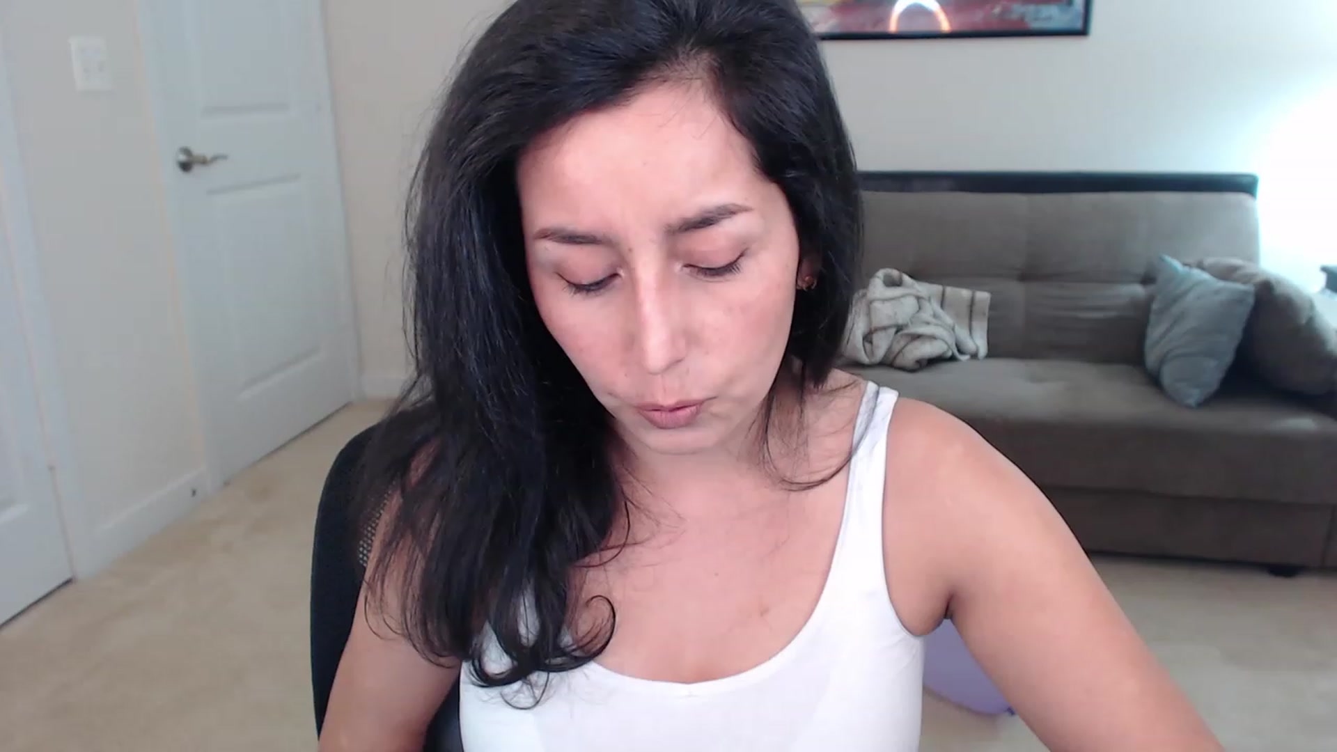 Gallery image thumbnail from ppaprika's myfreecams stream on, 01/23/2023, 02:40 image 9 of 20
