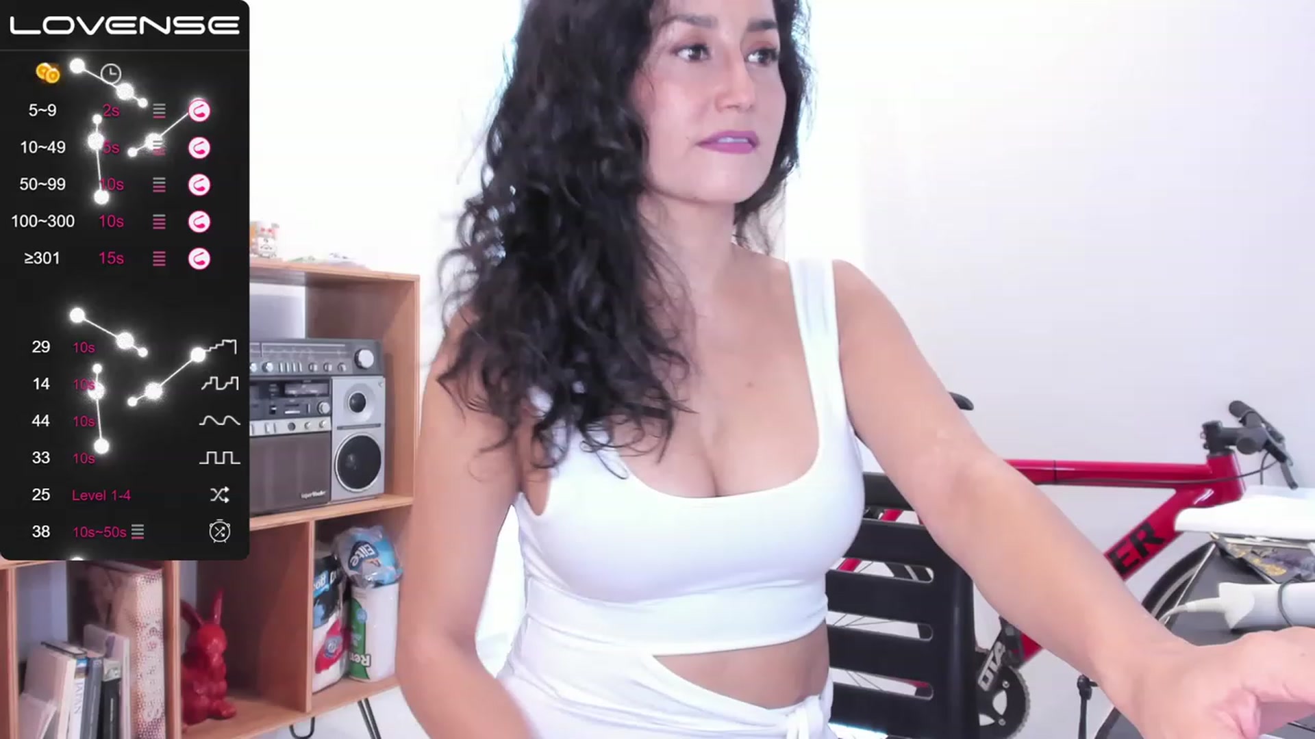 Gallery image thumbnail from ppaprika's myfreecams stream on, 07/08/2023, 16:31 image 13 of 20