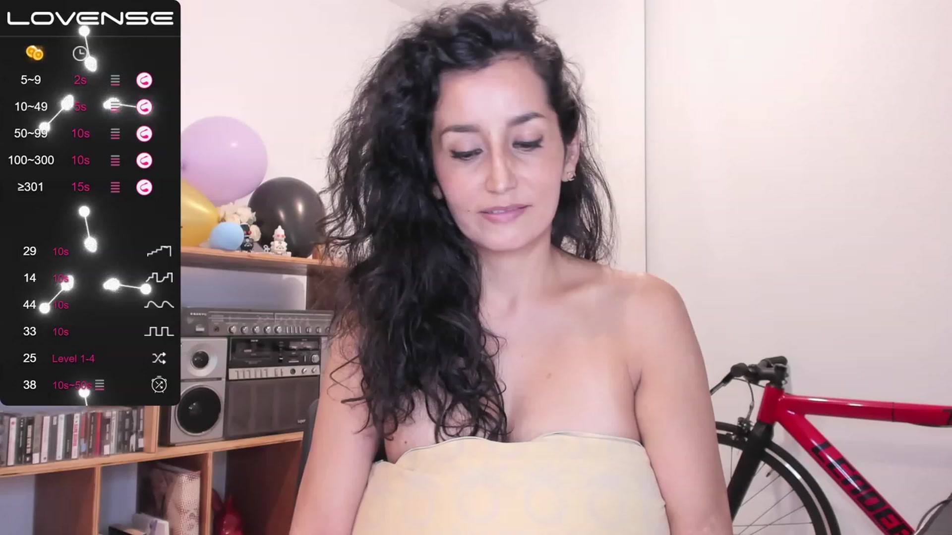 Gallery image thumbnail from ppaprika's myfreecams stream on, 07/17/2023, 04:22 image 4 of 20