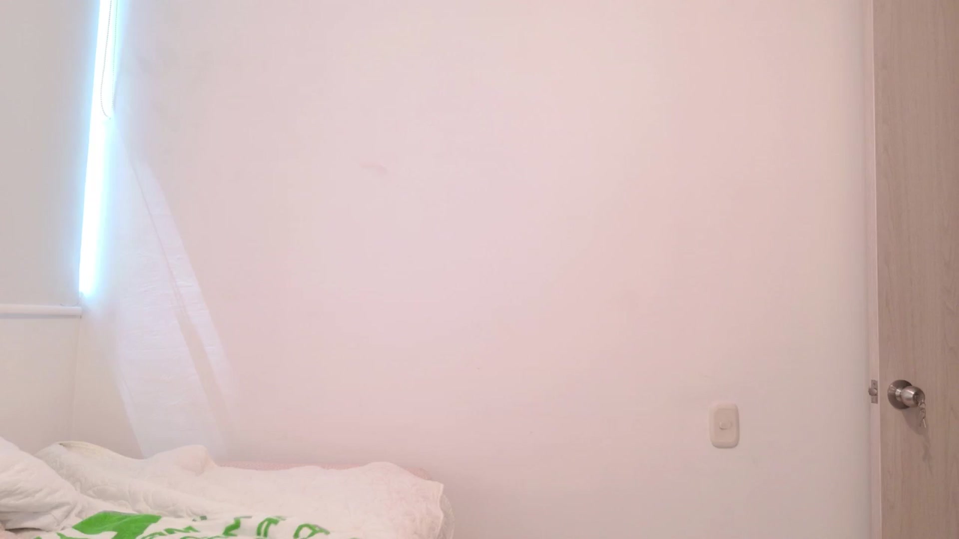 Gallery image thumbnail from ppaprika's myfreecams stream on, 09/28/2025, 19:01 image 12 of 20