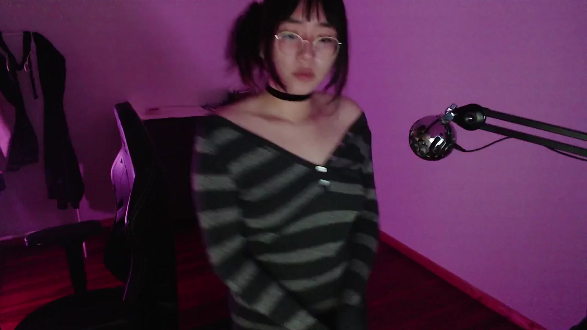 Gallery image thumbnail from ppshredder's myfreecams stream on, 07/17/2024, 06:20 image 8 of 20