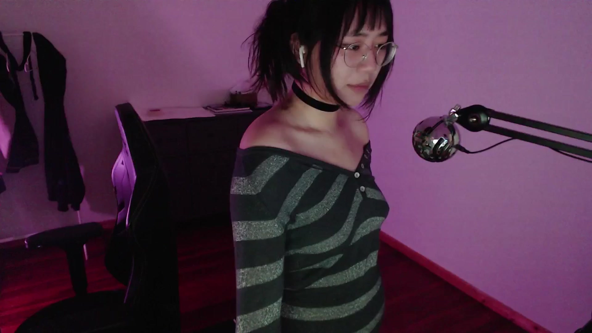 Gallery image thumbnail from ppshredder's myfreecams stream on, 07/17/2024, 06:20 image 15 of 20