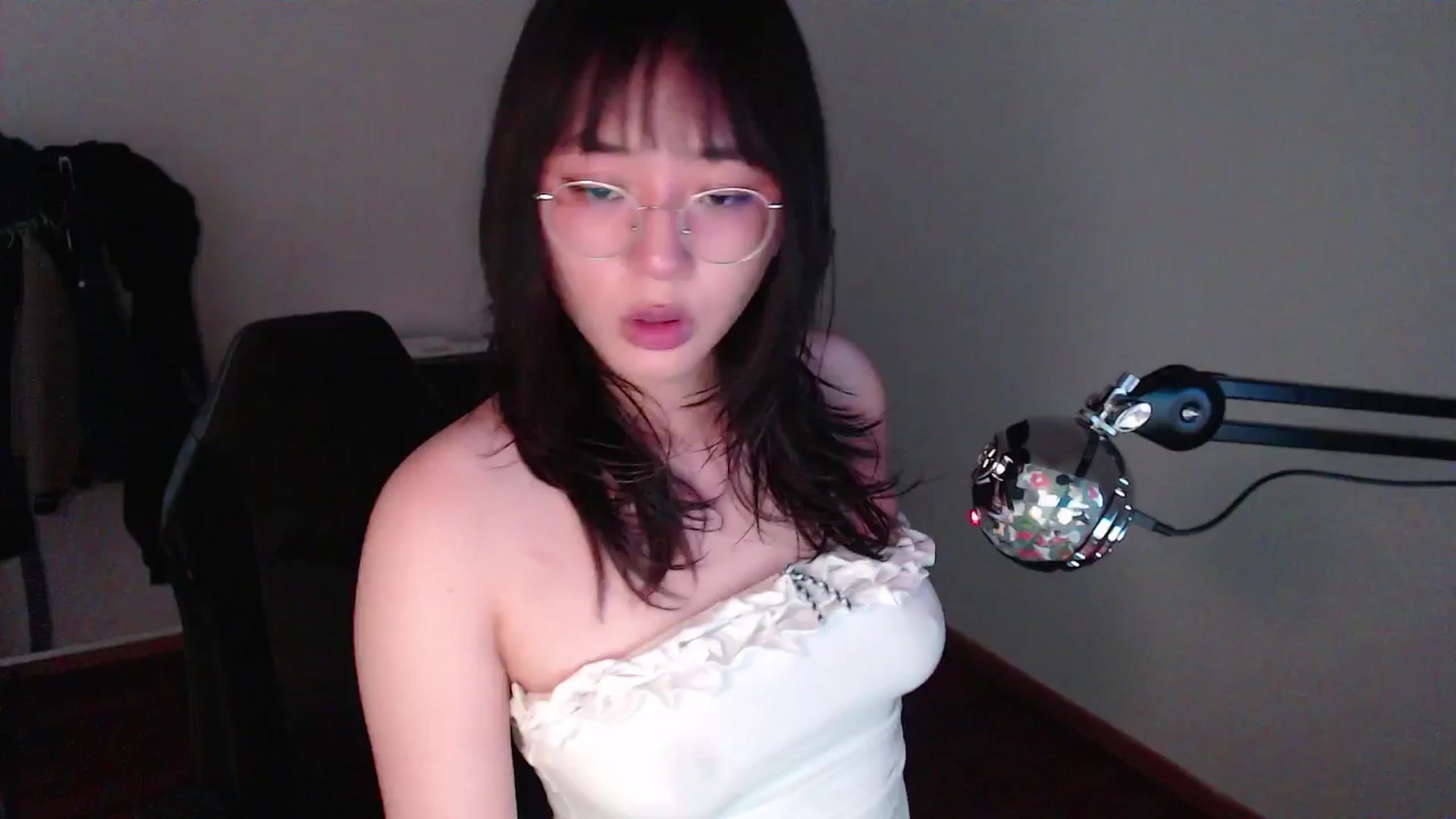 Gallery image thumbnail from ppshredder's myfreecams stream on, 08/02/2024, 14:46 image 8 of 20