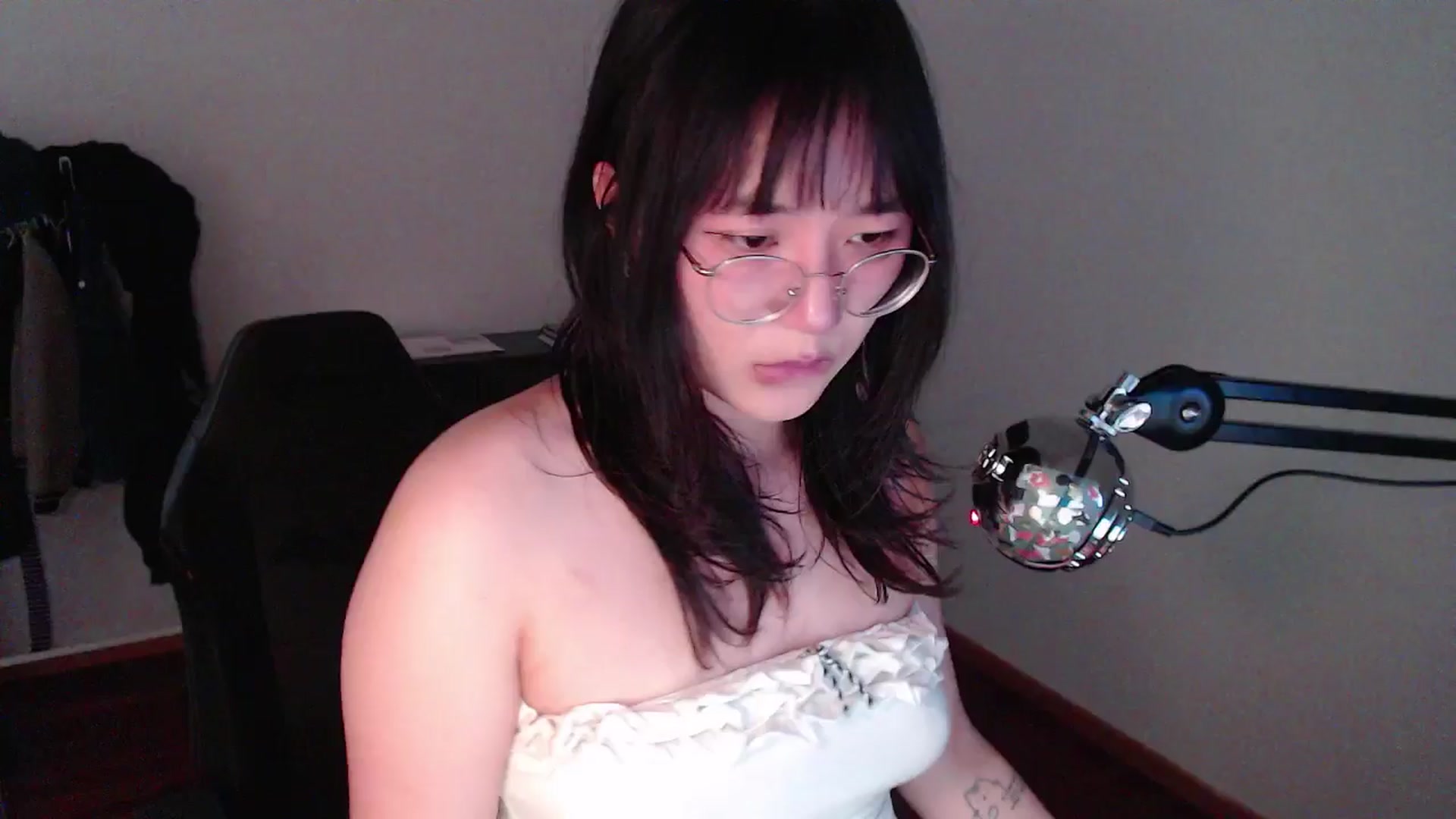 Gallery image thumbnail from ppshredder's myfreecams stream on, 08/02/2024, 14:46 image 13 of 20