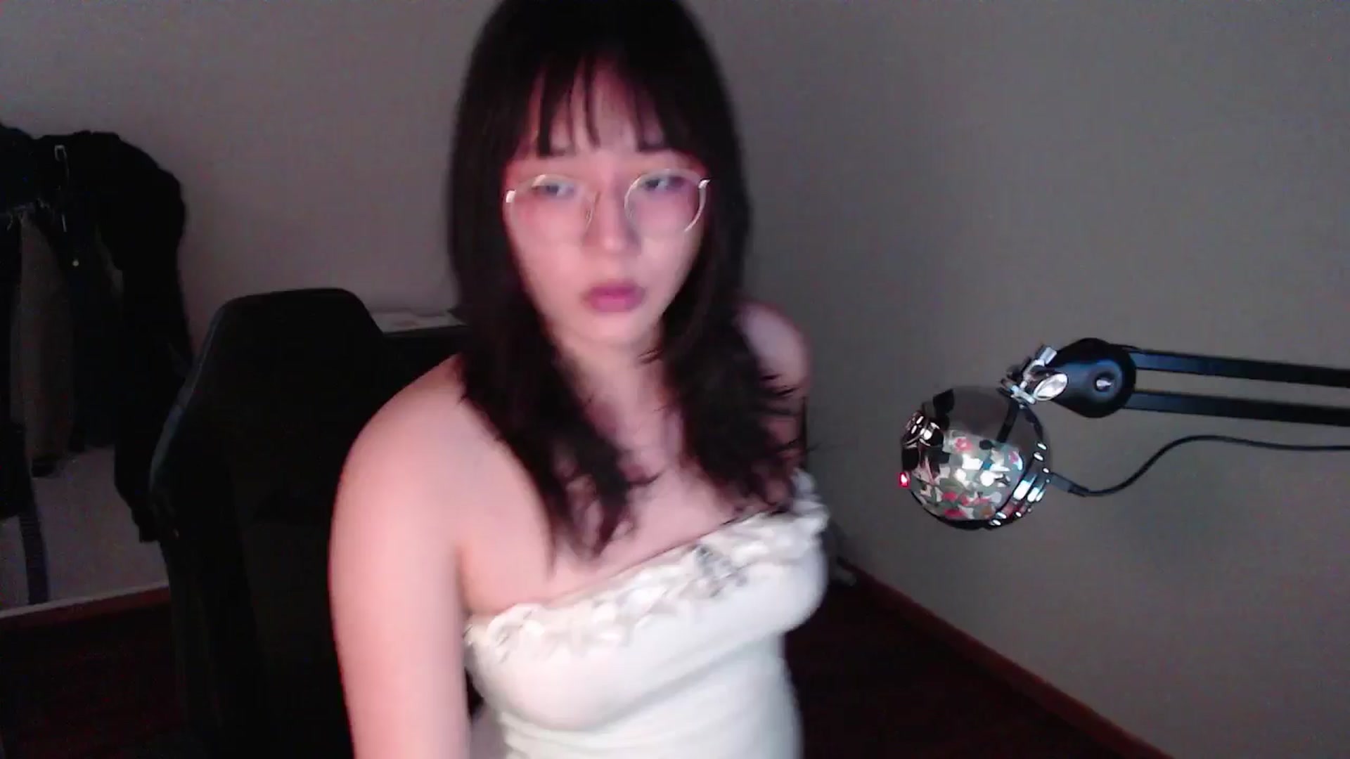 Gallery image thumbnail from ppshredder's myfreecams stream on, 08/02/2024, 14:46 image 9 of 20