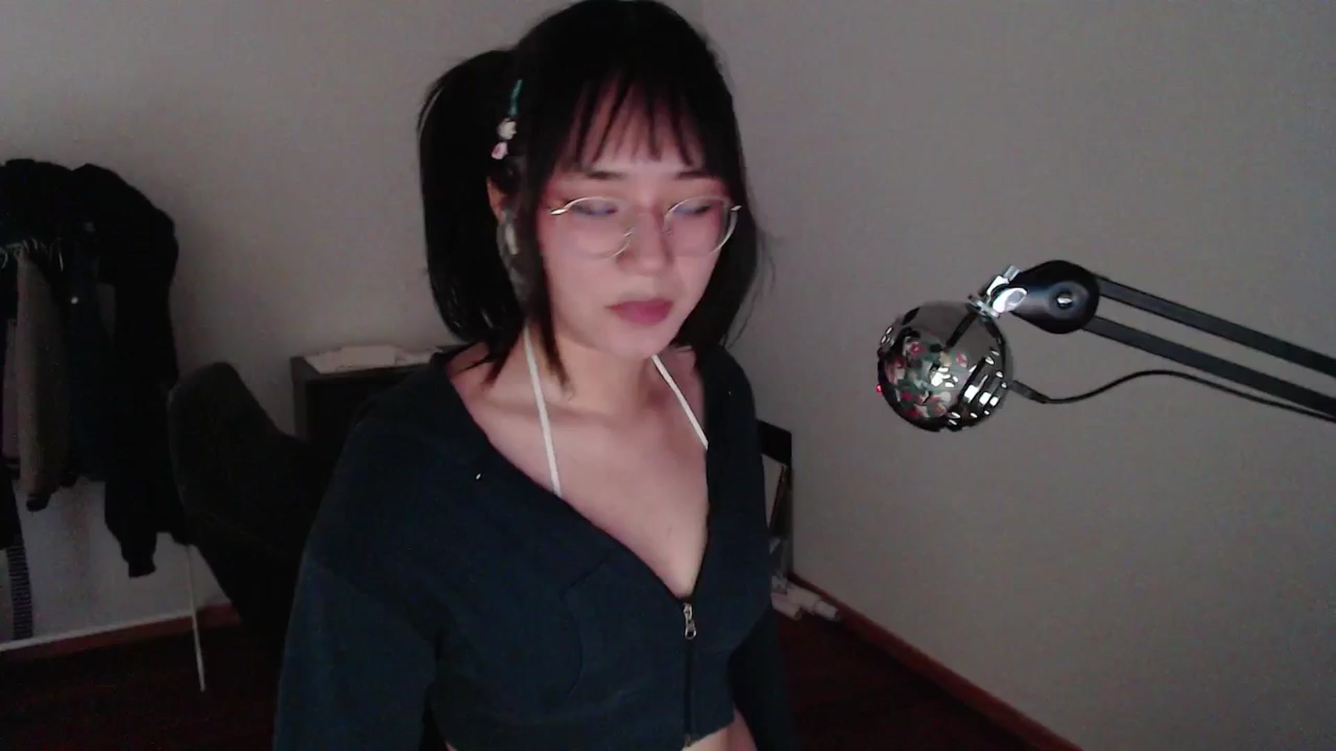 Gallery image thumbnail from ppshredder's myfreecams stream on, 08/05/2024, 16:38 image 5 of 20