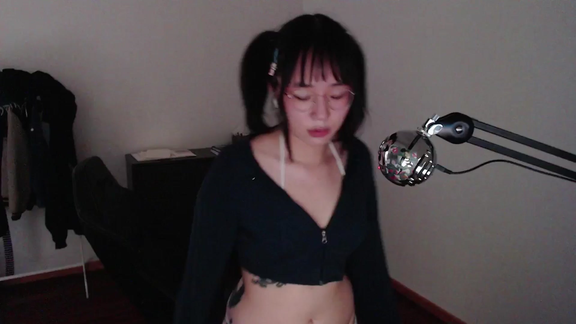 Gallery image thumbnail from ppshredder's myfreecams stream on, 08/05/2024, 16:38 image 7 of 20