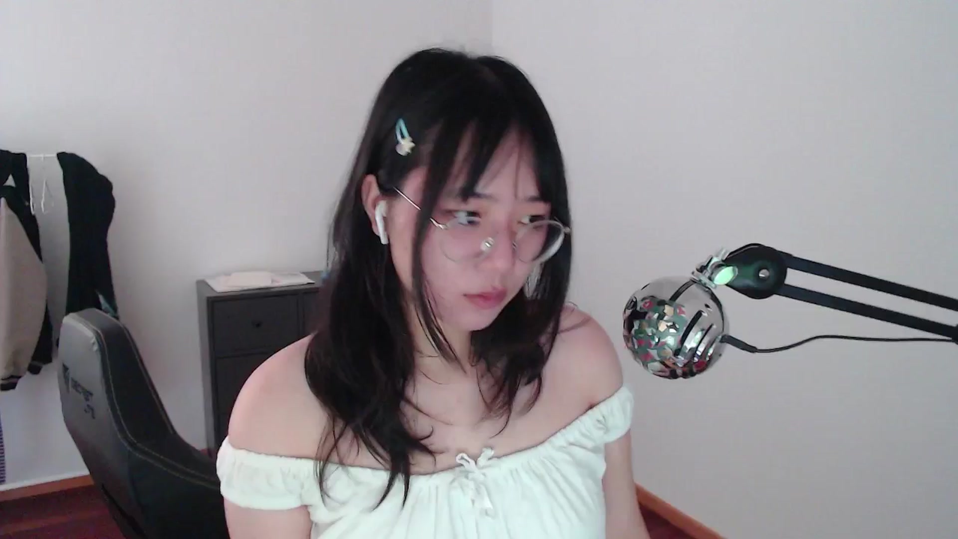 Gallery image thumbnail from ppshredder's myfreecams stream on, 08/08/2024, 13:32 image 9 of 20