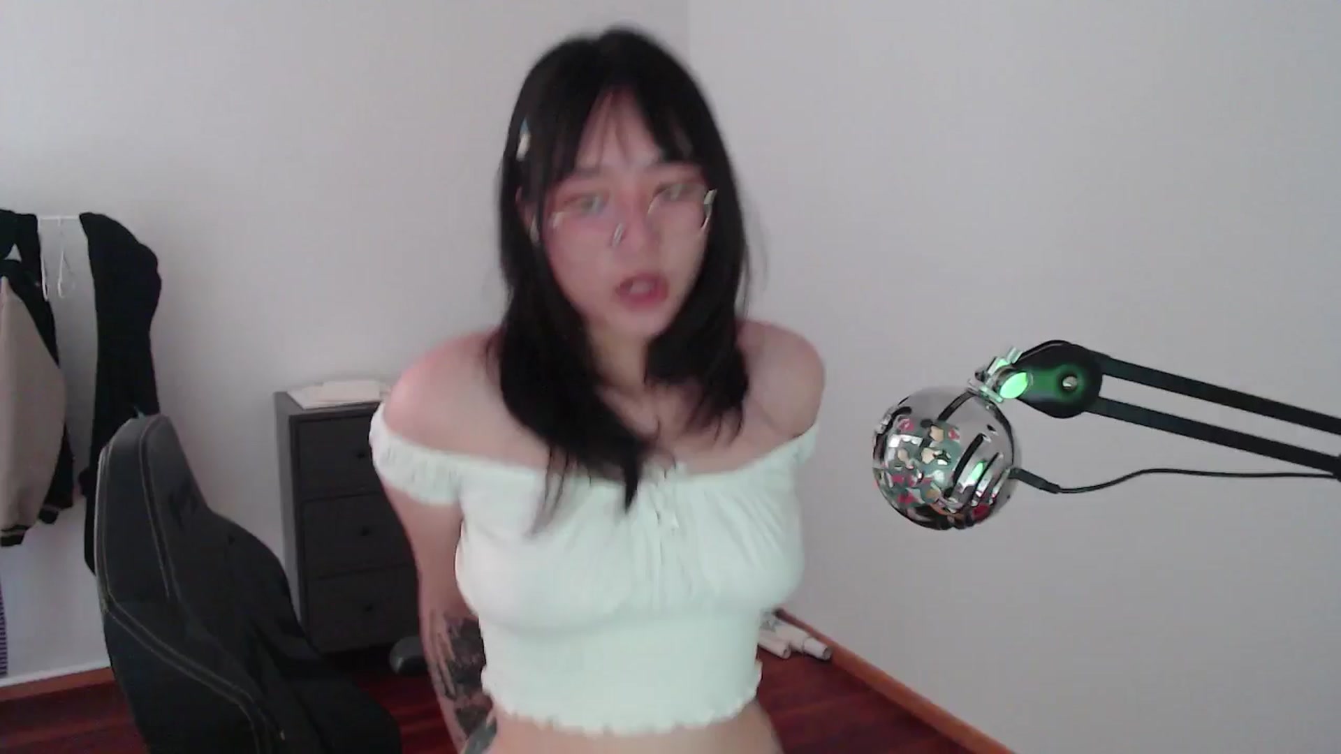 Gallery image thumbnail from ppshredder's myfreecams stream on, 08/08/2024, 13:32 image 10 of 20