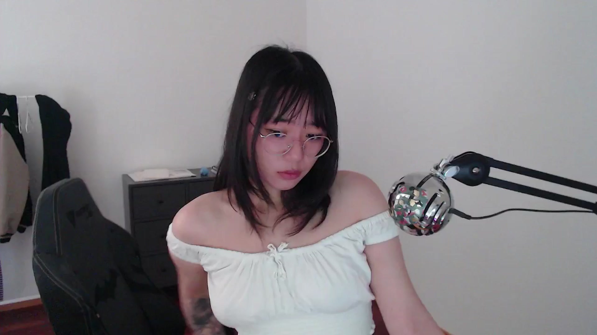 Gallery image thumbnail from ppshredder's myfreecams stream on, 08/08/2024, 13:32 image 6 of 20
