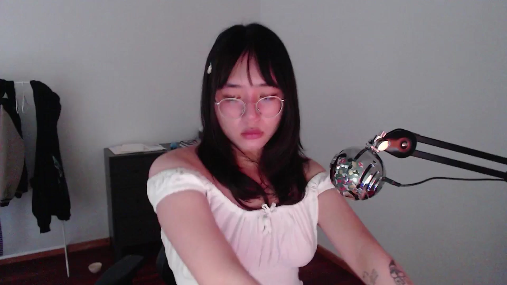 Gallery image thumbnail from ppshredder's myfreecams stream on, 08/08/2024, 13:32 image 16 of 20