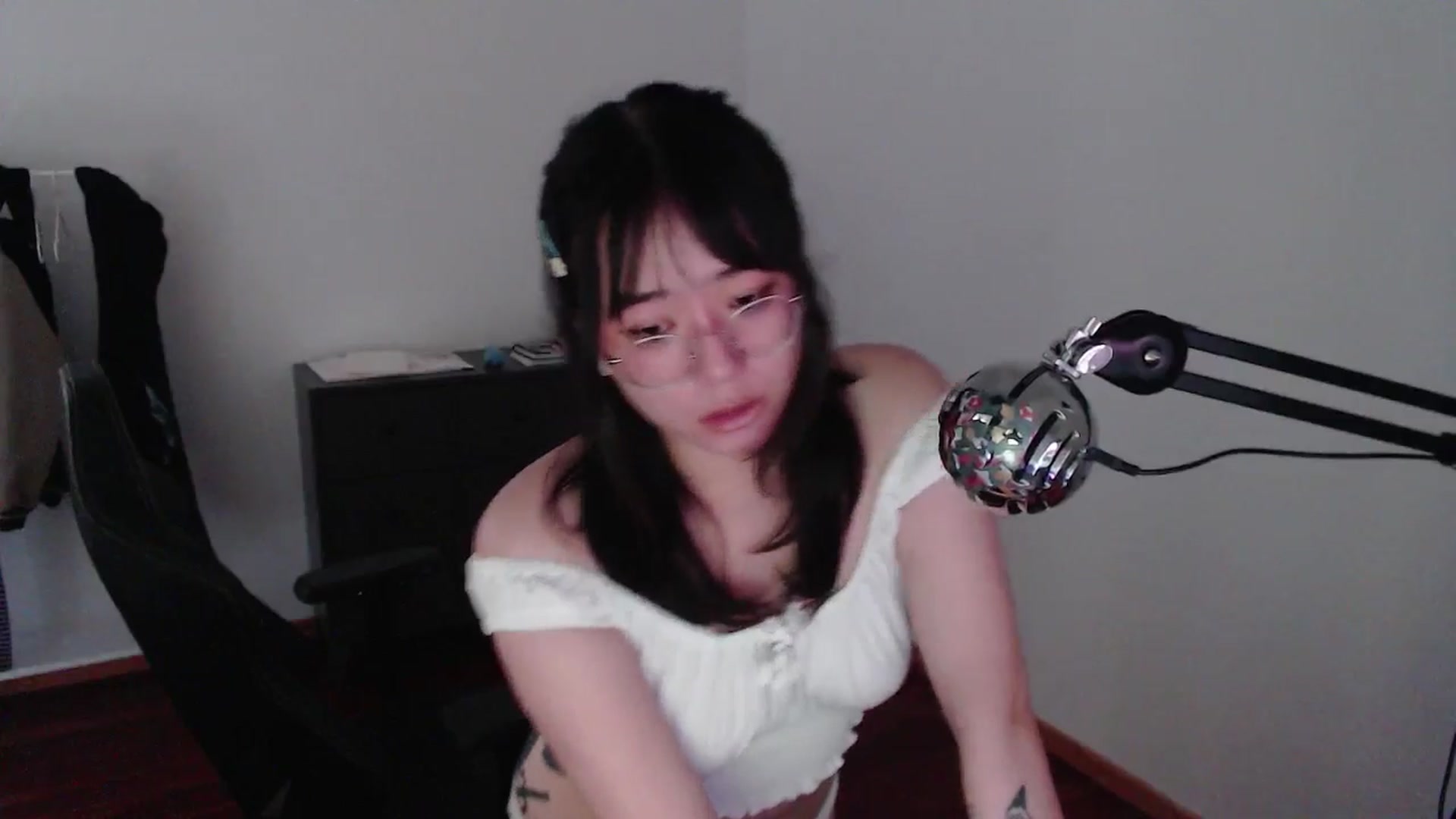 Gallery image thumbnail from ppshredder's myfreecams stream on, 08/08/2024, 15:00 image 11 of 20