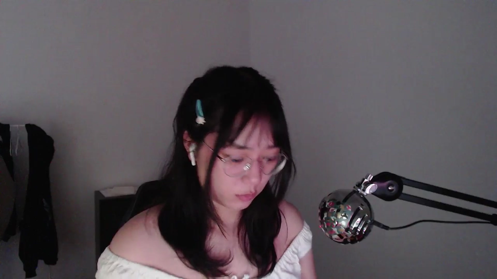 Gallery image thumbnail from ppshredder's myfreecams stream on, 08/08/2024, 15:00 image 19 of 20