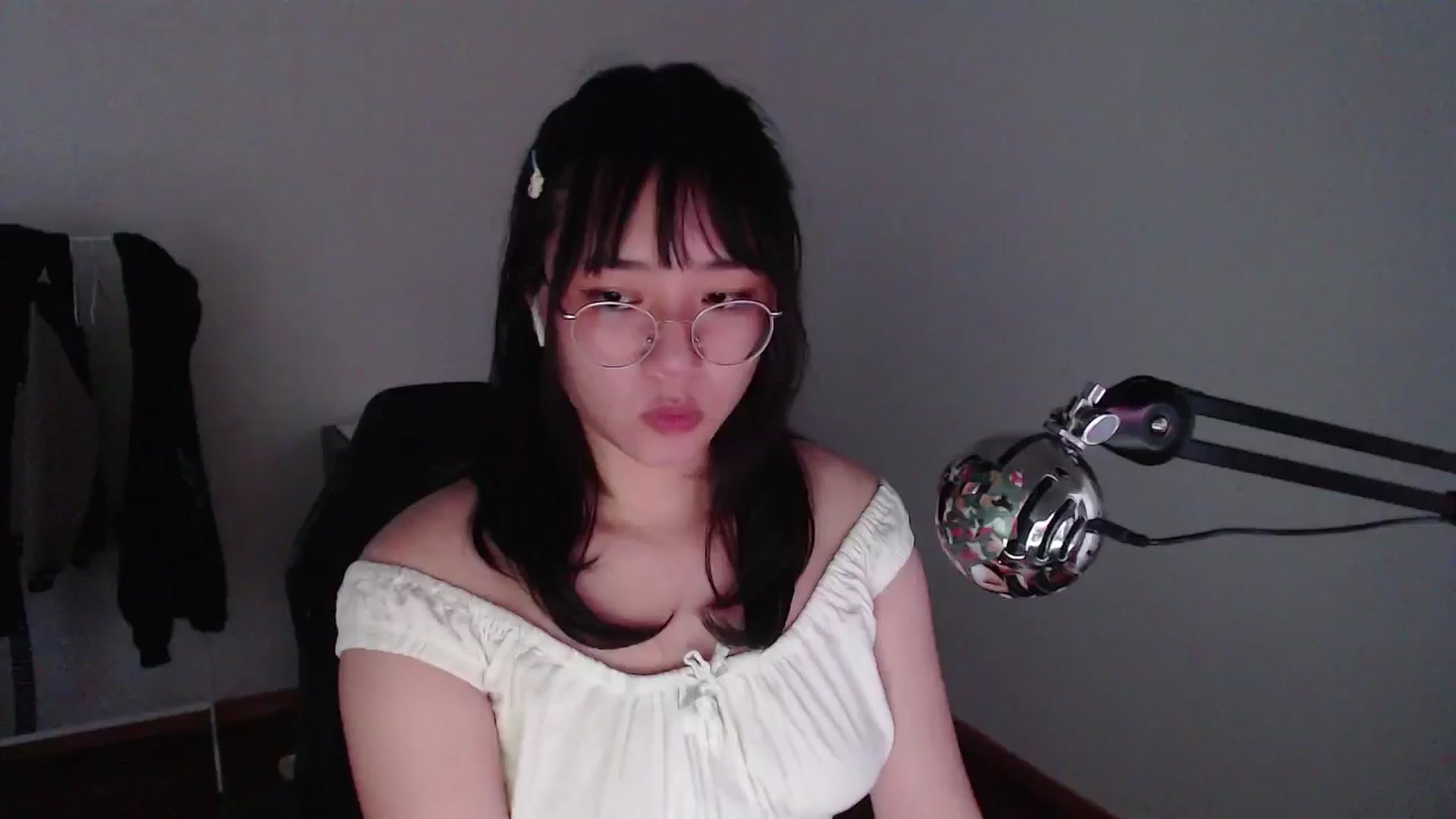 Gallery image thumbnail from ppshredder's myfreecams stream on, 08/08/2024, 18:04 image 2 of 20