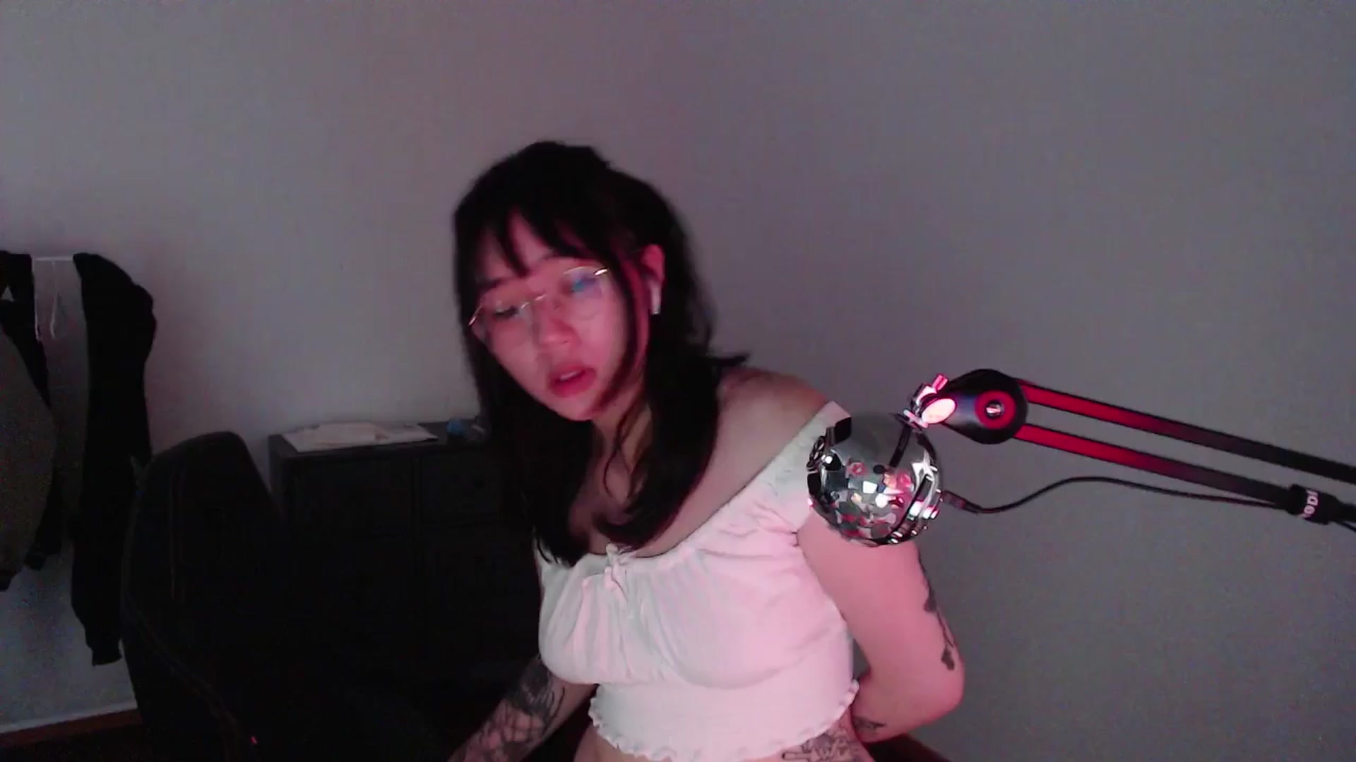 Gallery image thumbnail from ppshredder's myfreecams stream on, 08/08/2024, 18:04 image 6 of 20