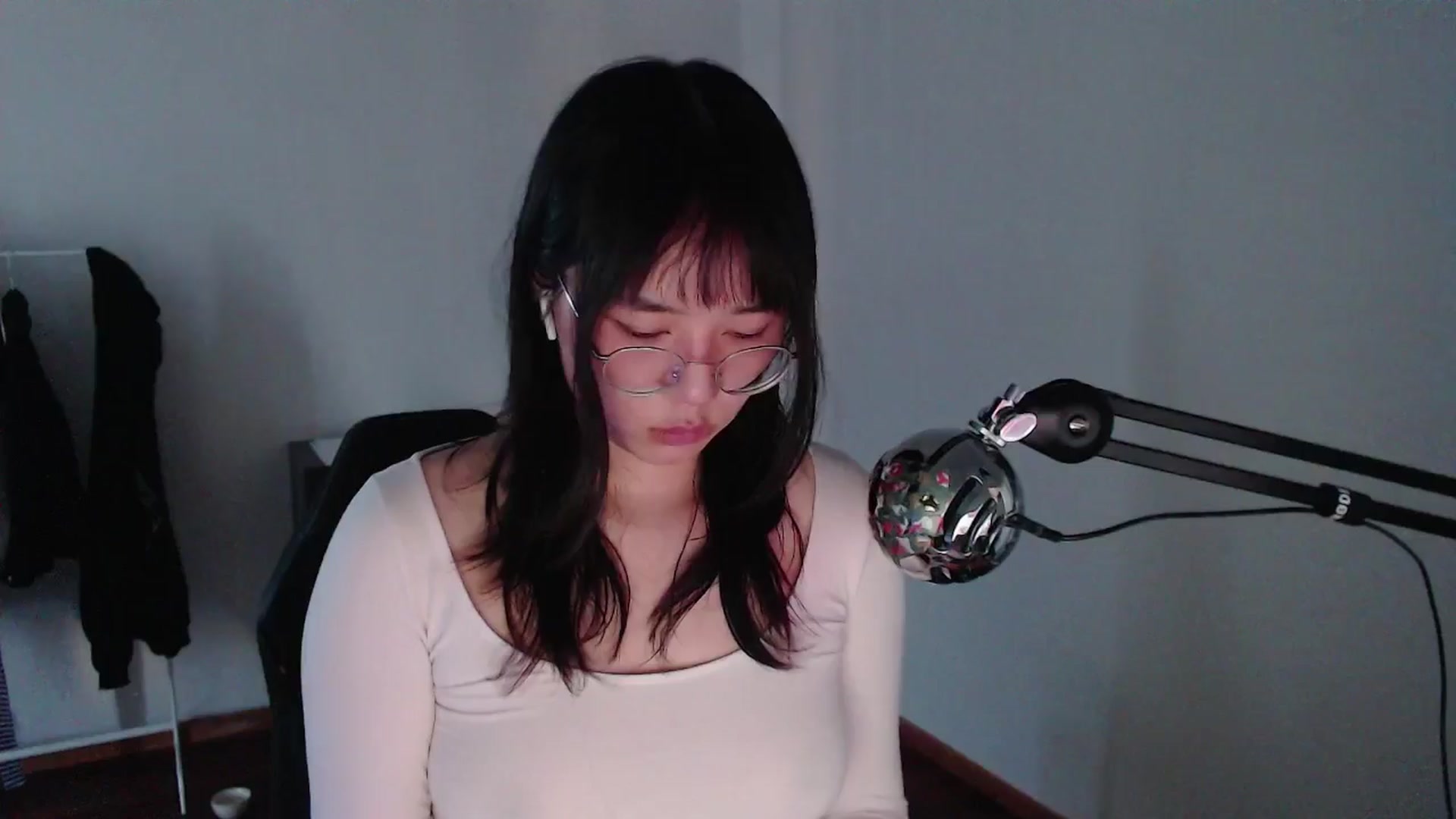 Gallery image thumbnail from ppshredder's myfreecams stream on, 08/12/2024, 18:03 image 18 of 20