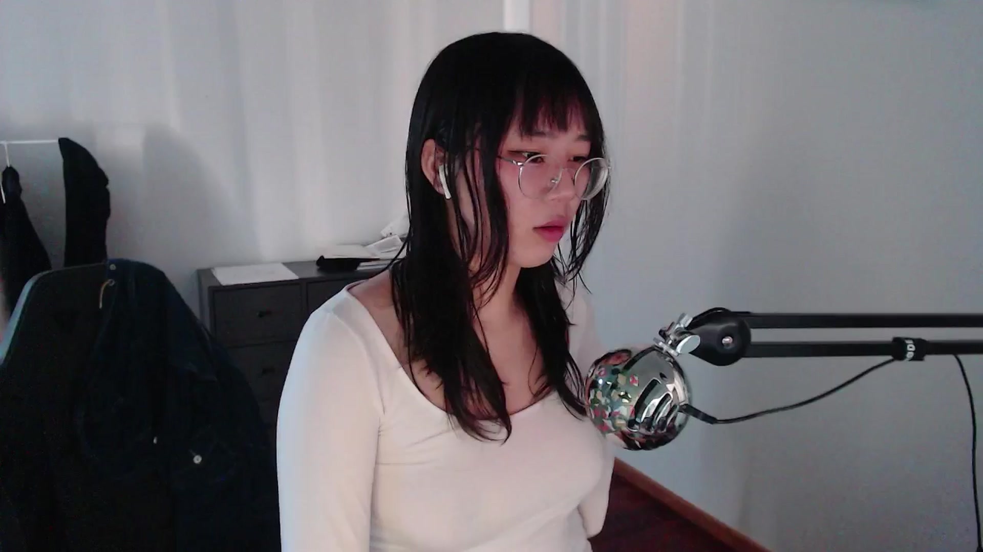 Gallery image thumbnail from ppshredder's myfreecams stream on, 08/12/2024, 18:03 image 8 of 20