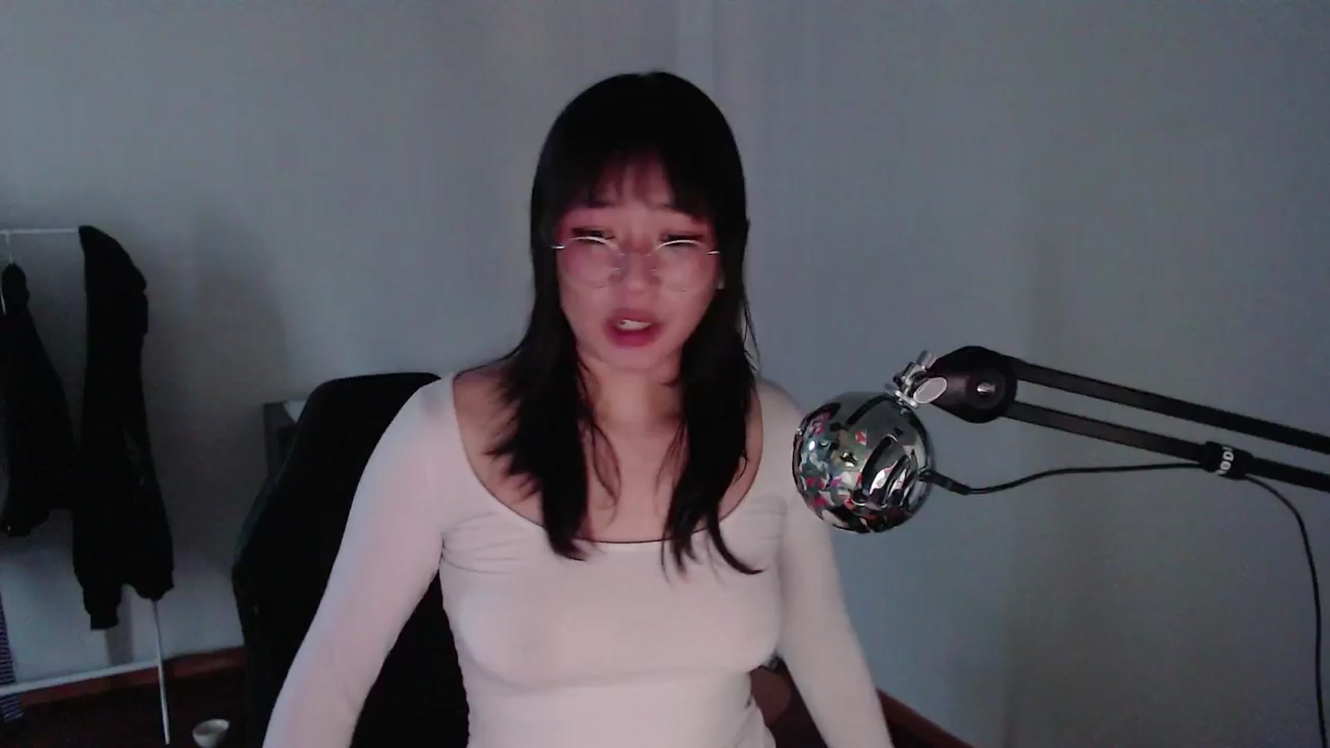 Gallery image thumbnail from ppshredder's myfreecams stream on, 08/12/2024, 18:03 image 19 of 20