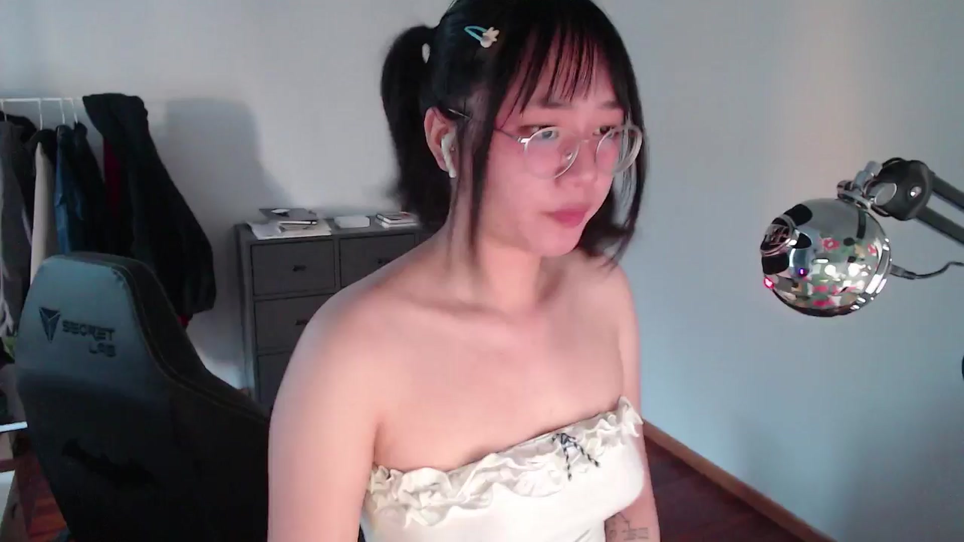 Gallery image thumbnail from ppshredder's myfreecams stream on, 08/28/2024, 19:50 image 3 of 20