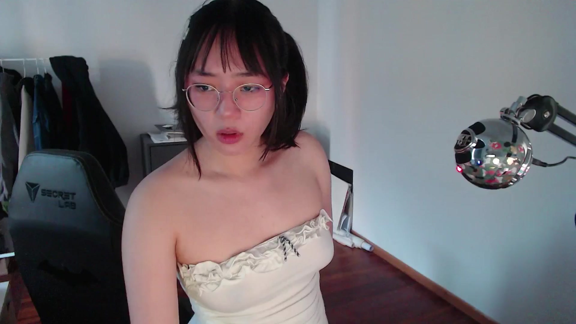 Gallery image thumbnail from ppshredder's myfreecams stream on, 08/28/2024, 19:50 image 4 of 20