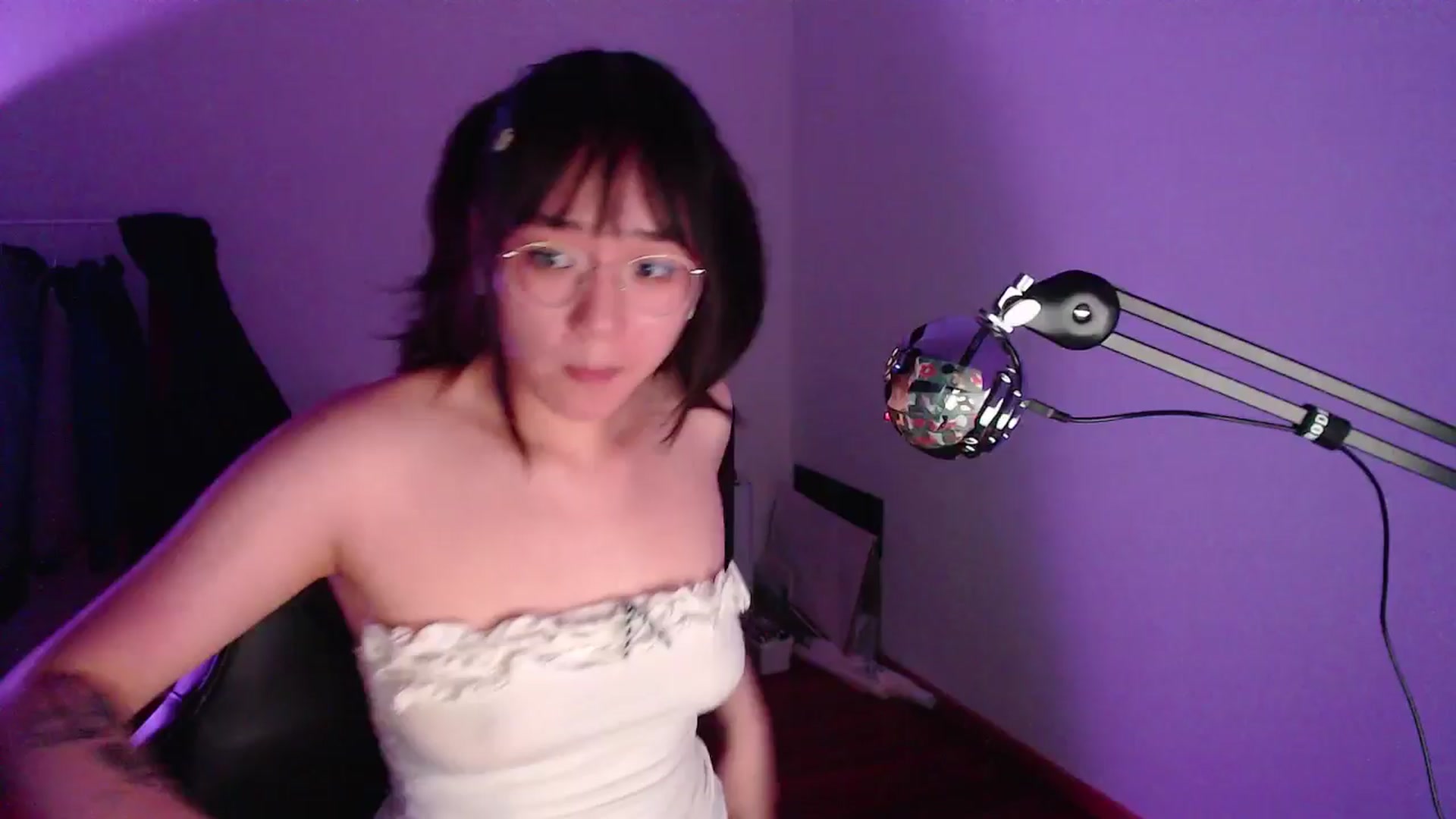 Gallery image thumbnail from ppshredder's myfreecams stream on, 08/28/2024, 19:50 image 20 of 20