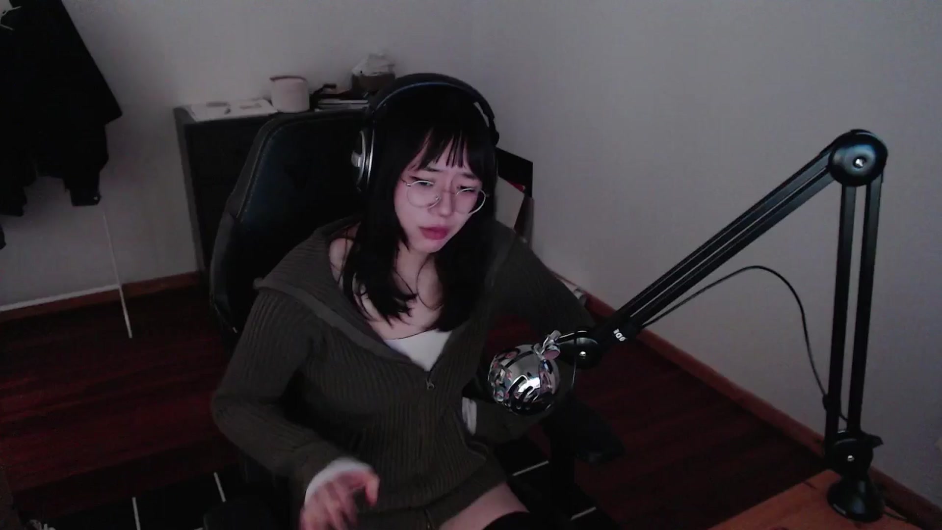 Gallery image thumbnail from ppshredder's myfreecams stream on, 10/17/2024, 12:50 image 20 of 20