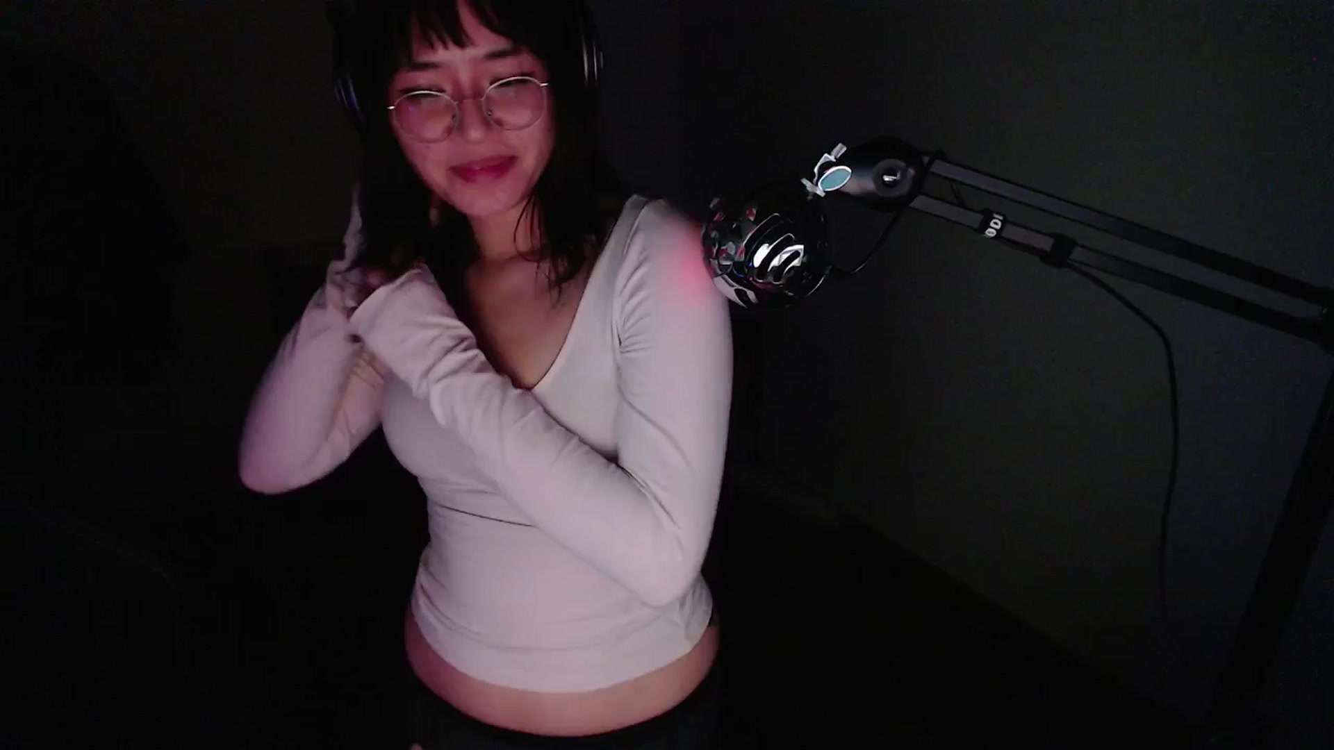 Gallery image thumbnail from ppshredder's myfreecams stream on, 10/19/2024, 21:12 image 13 of 20