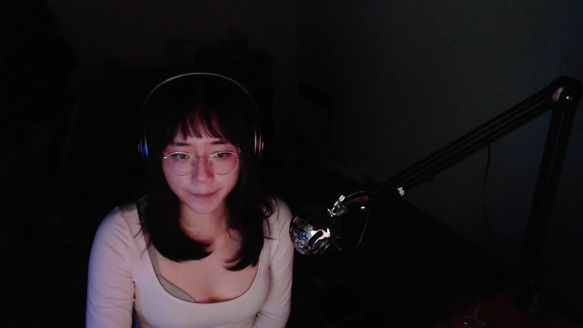 Gallery image thumbnail from ppshredder's myfreecams stream on, 10/19/2024, 21:12 image 8 of 20