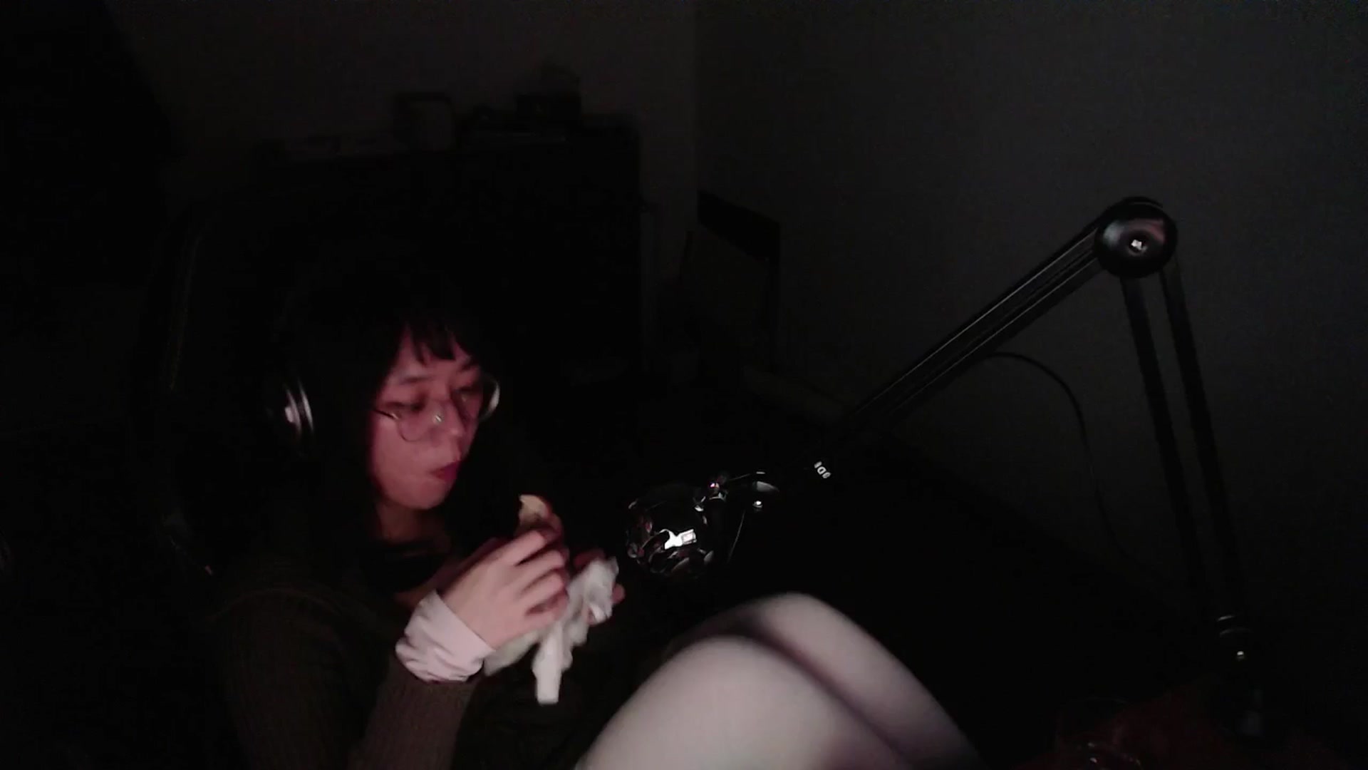 Gallery image thumbnail from ppshredder's myfreecams stream on, 10/19/2024, 21:12 image 5 of 20