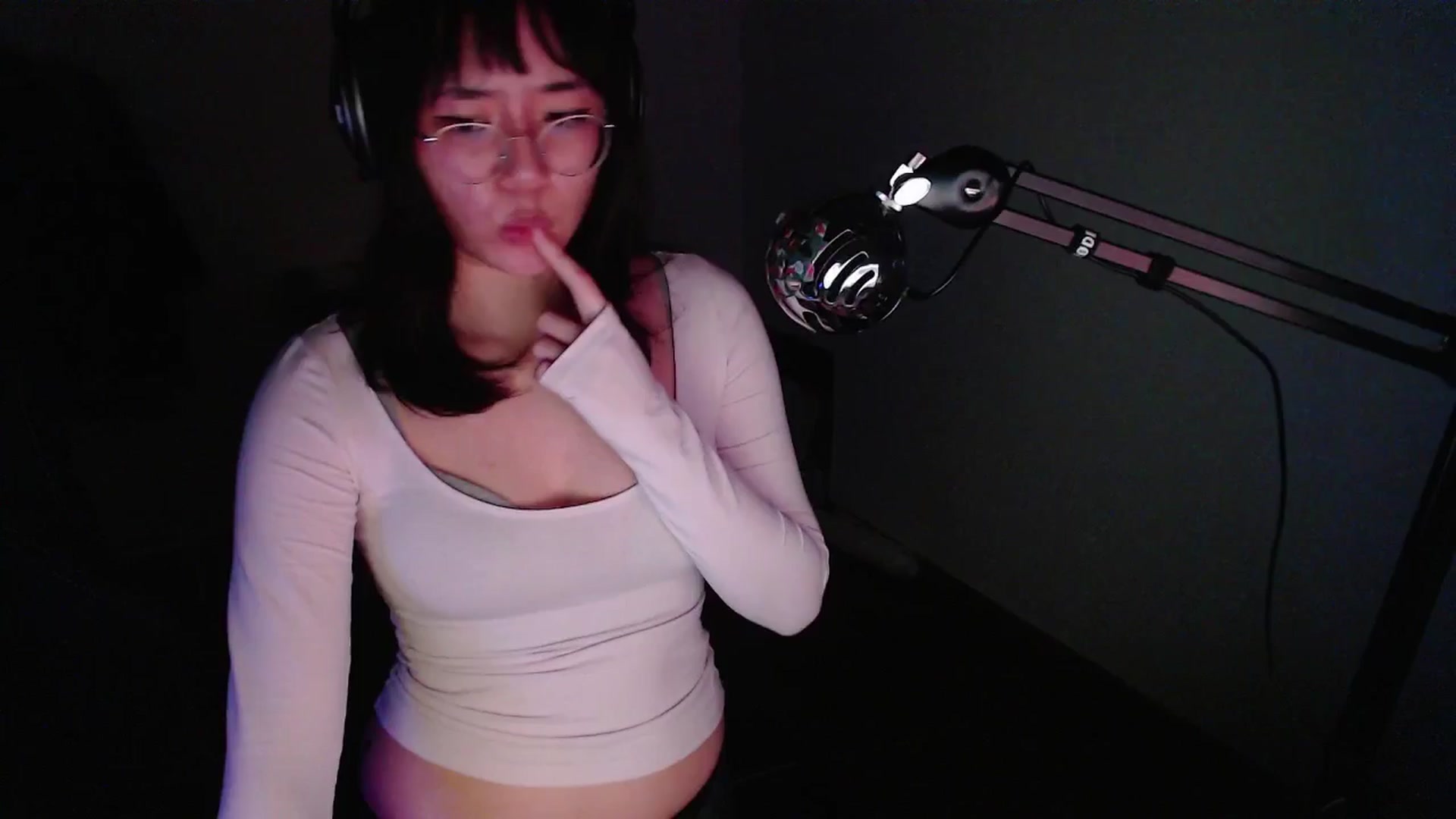 Gallery image thumbnail from ppshredder's myfreecams stream on, 10/19/2024, 21:12 image 15 of 20
