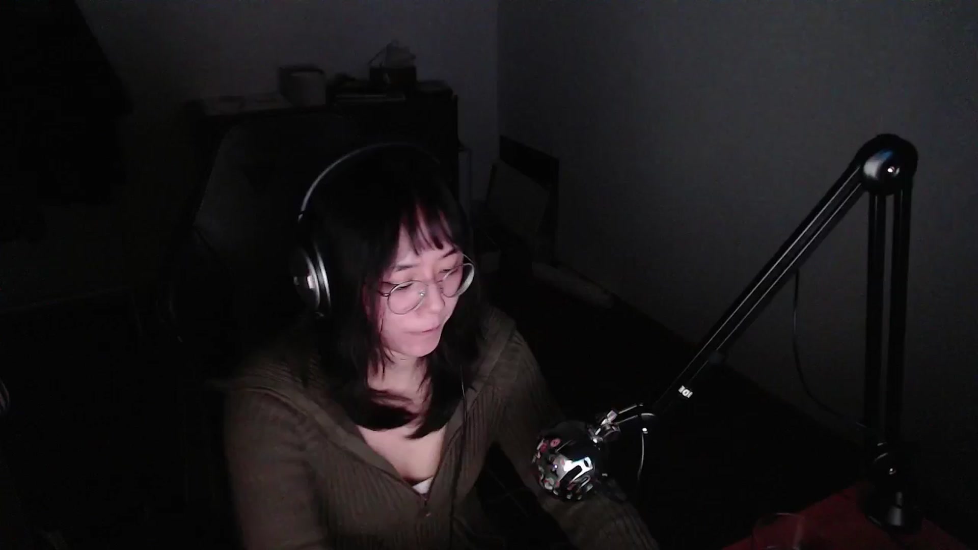 Gallery image thumbnail from ppshredder's myfreecams stream on, 10/19/2024, 21:12 image 2 of 20