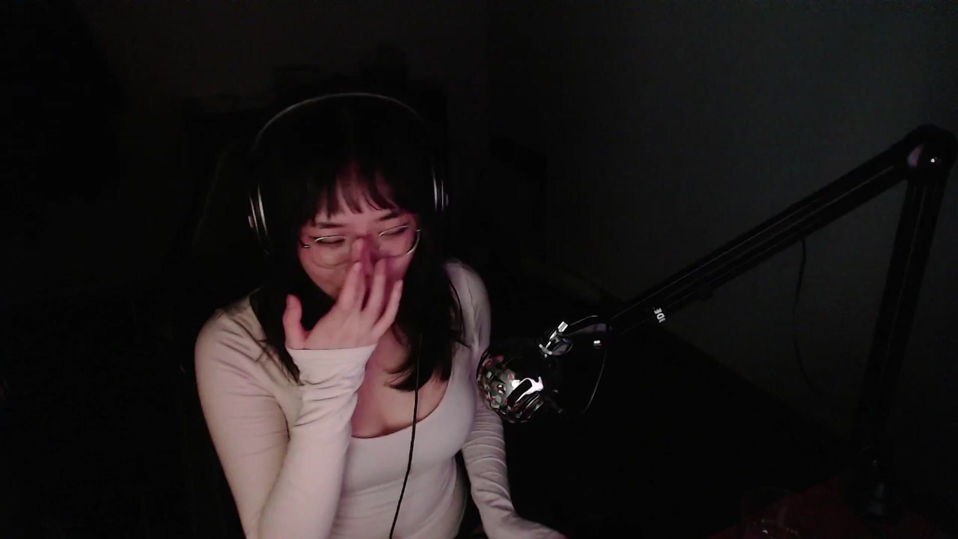 Gallery image thumbnail from ppshredder's myfreecams stream on, 10/19/2024, 21:12 image 7 of 20