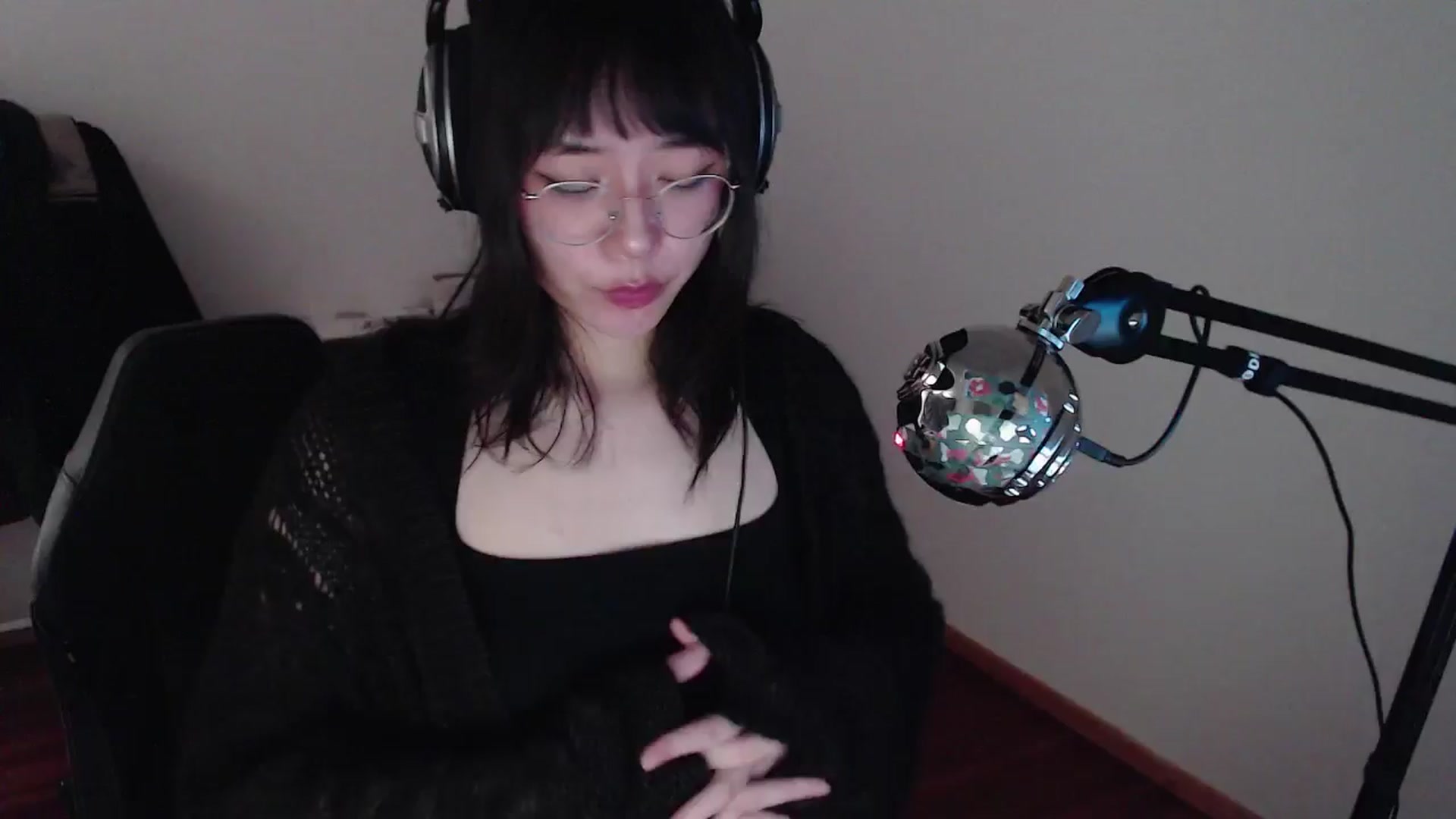 Gallery image thumbnail from ppshredder's myfreecams stream on, 10/20/2024, 13:06 image 2 of 20