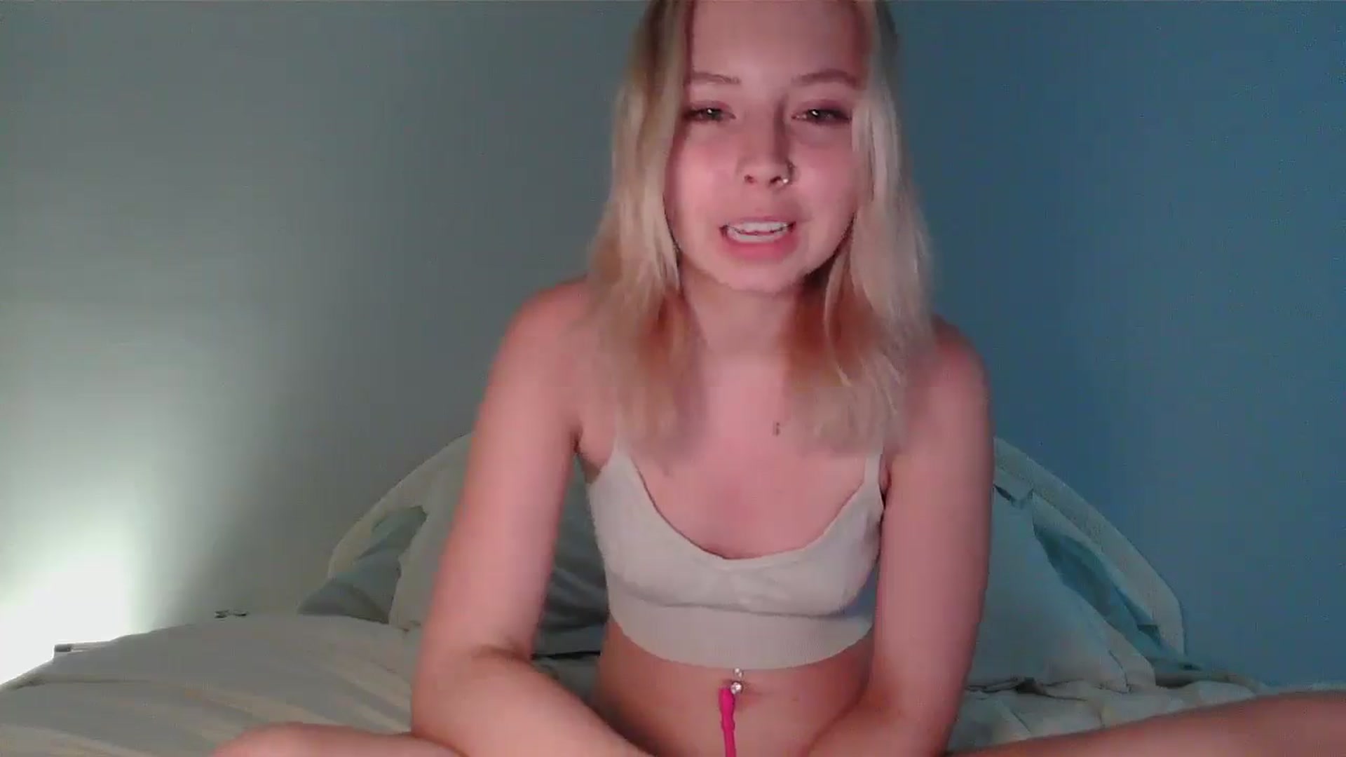 Gallery image thumbnail from pr1ncessbelle's myfreecams stream on, 02/28/2025, 01:55 image 6 of 20