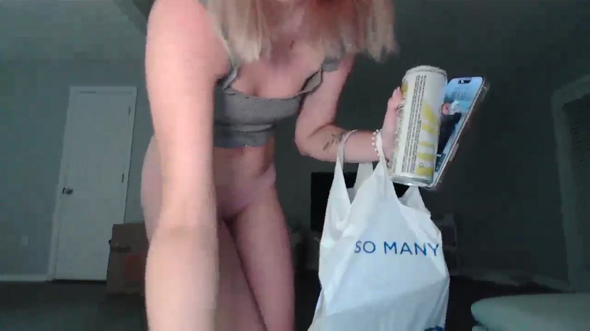 Gallery image thumbnail from pr1ncessbelle's myfreecams stream on, 03/06/2025, 01:21 image 17 of 20