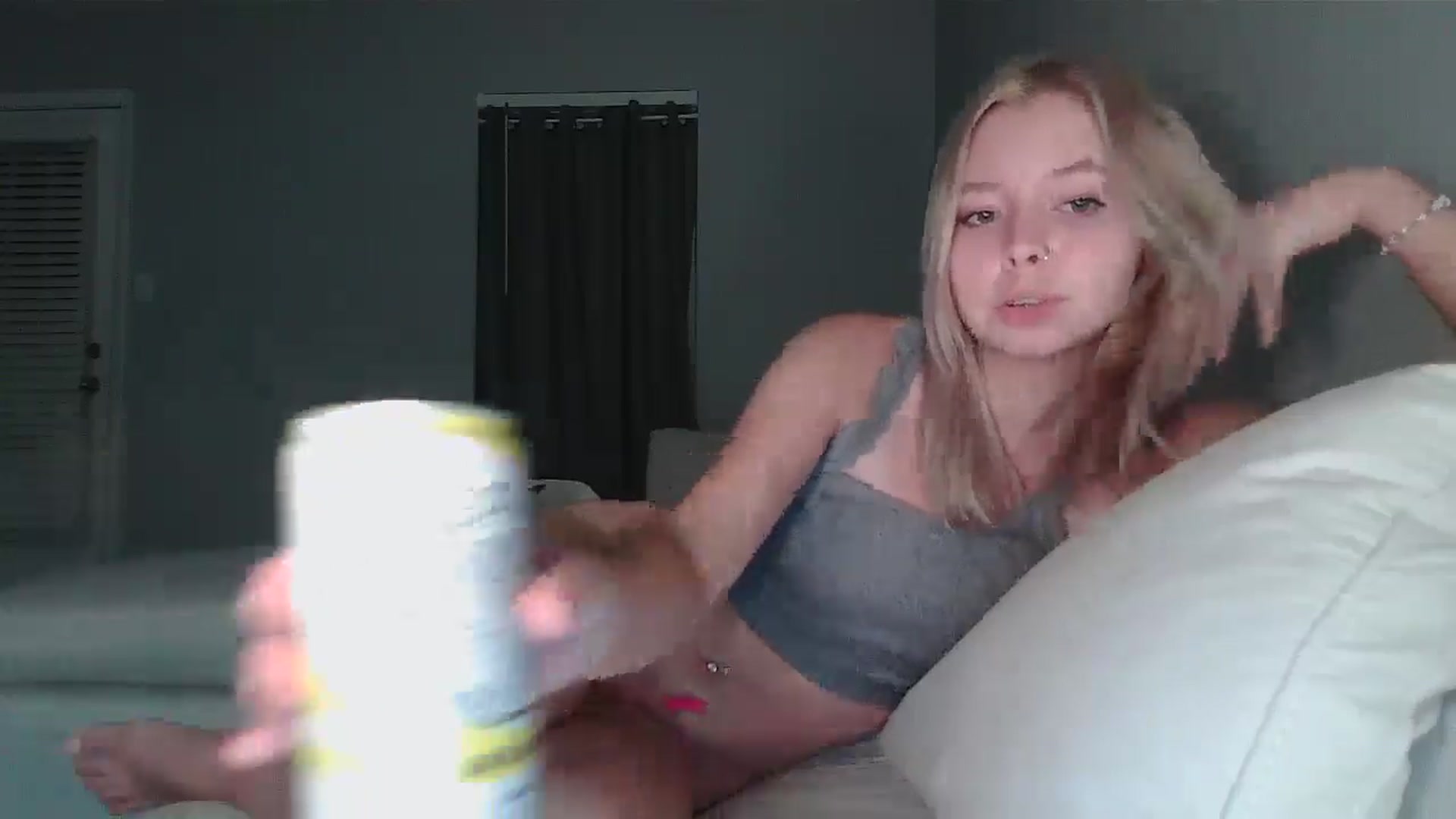 Gallery image thumbnail from pr1ncessbelle's myfreecams stream on, 03/06/2025, 01:21 image 13 of 20