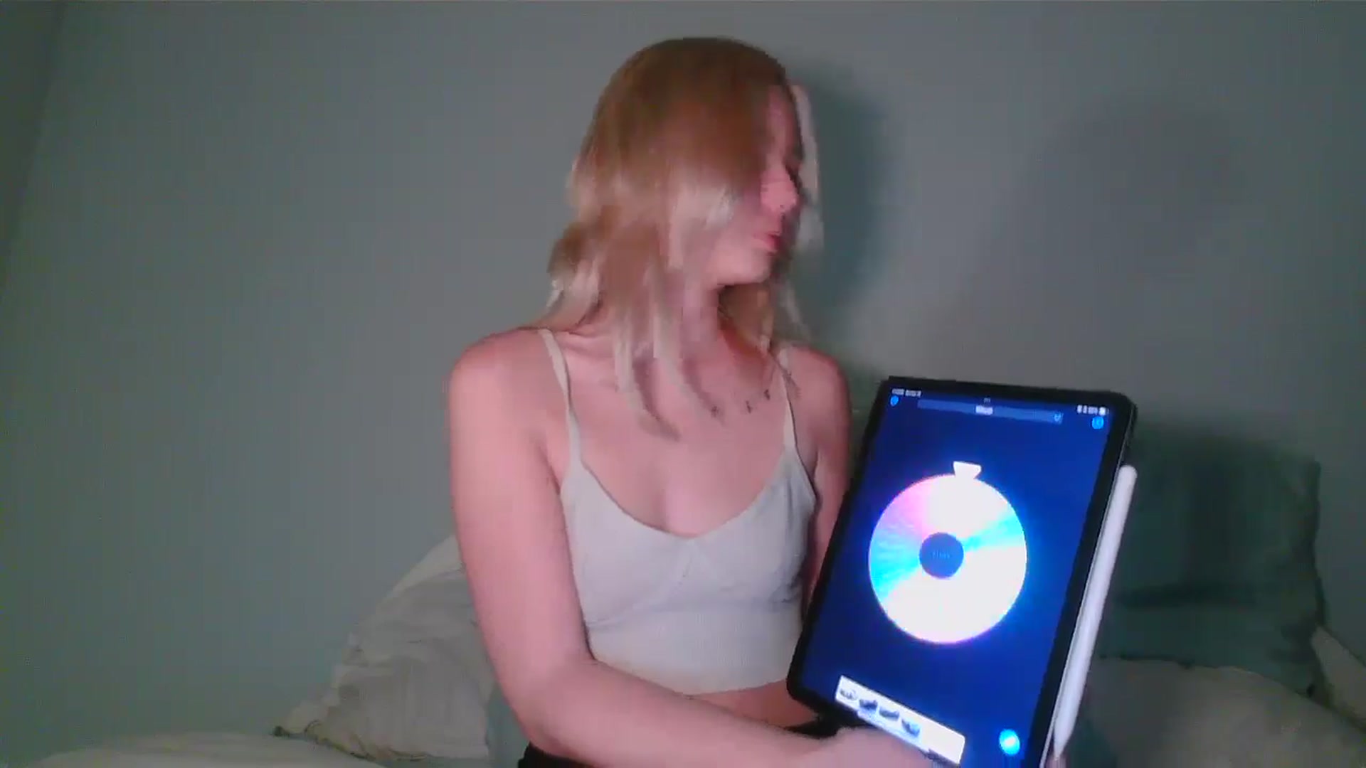 Gallery image thumbnail from pr1ncessbelle's myfreecams stream on, 03/17/2025, 03:59 image 13 of 20