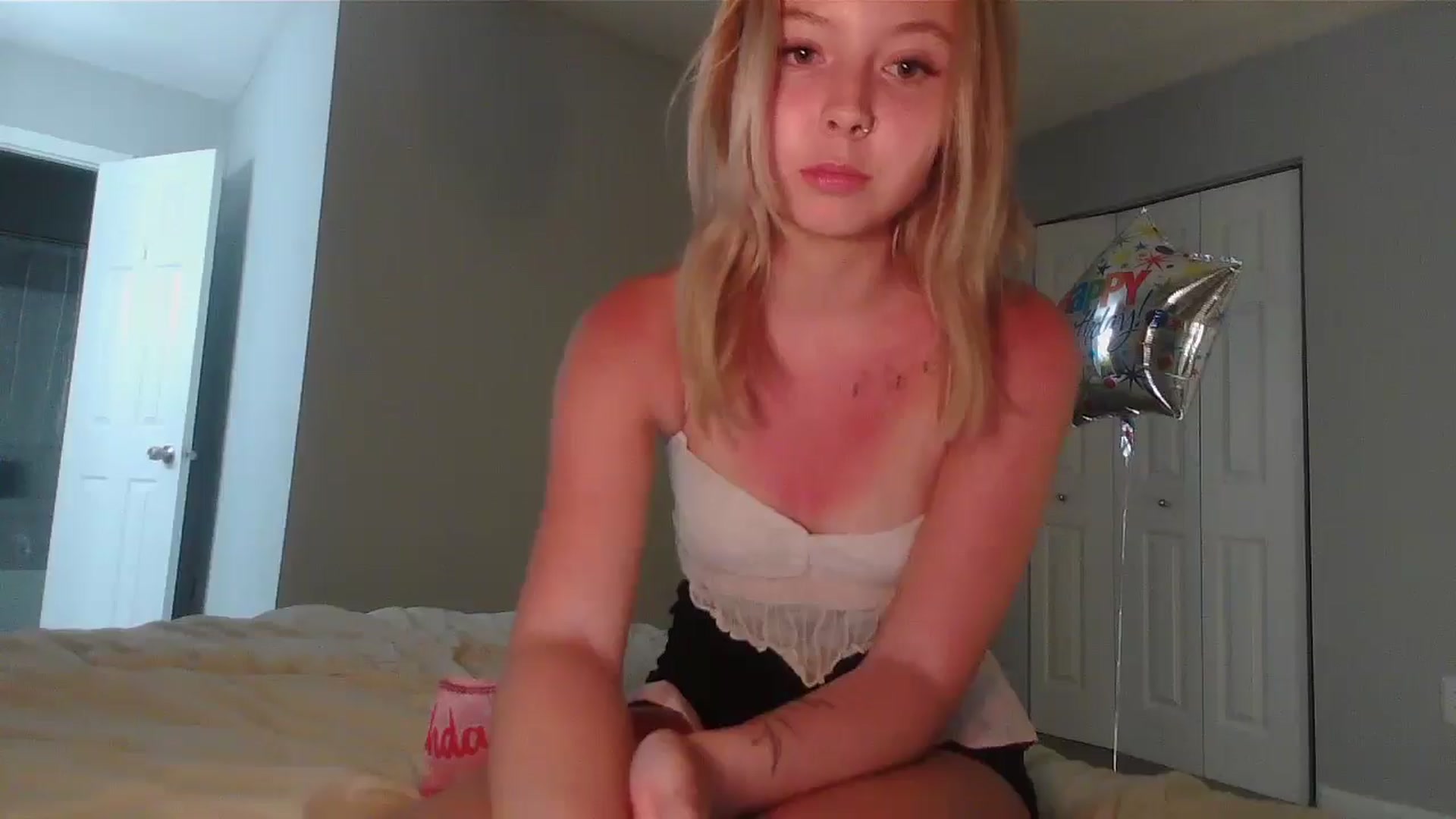 Gallery image thumbnail from pr1ncessbelle's myfreecams stream on, 03/21/2025, 02:35 image 20 of 20