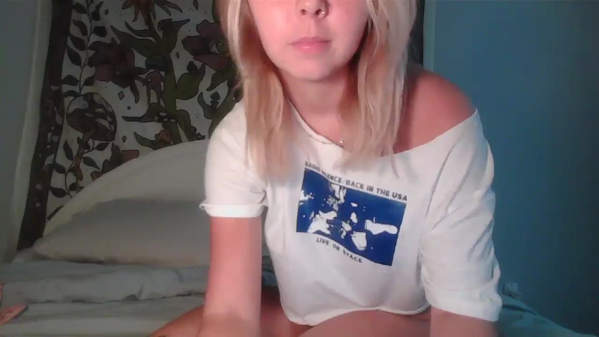 Gallery image thumbnail from pr1ncessbelle's myfreecams stream on, 04/13/2025, 02:53 image 11 of 20
