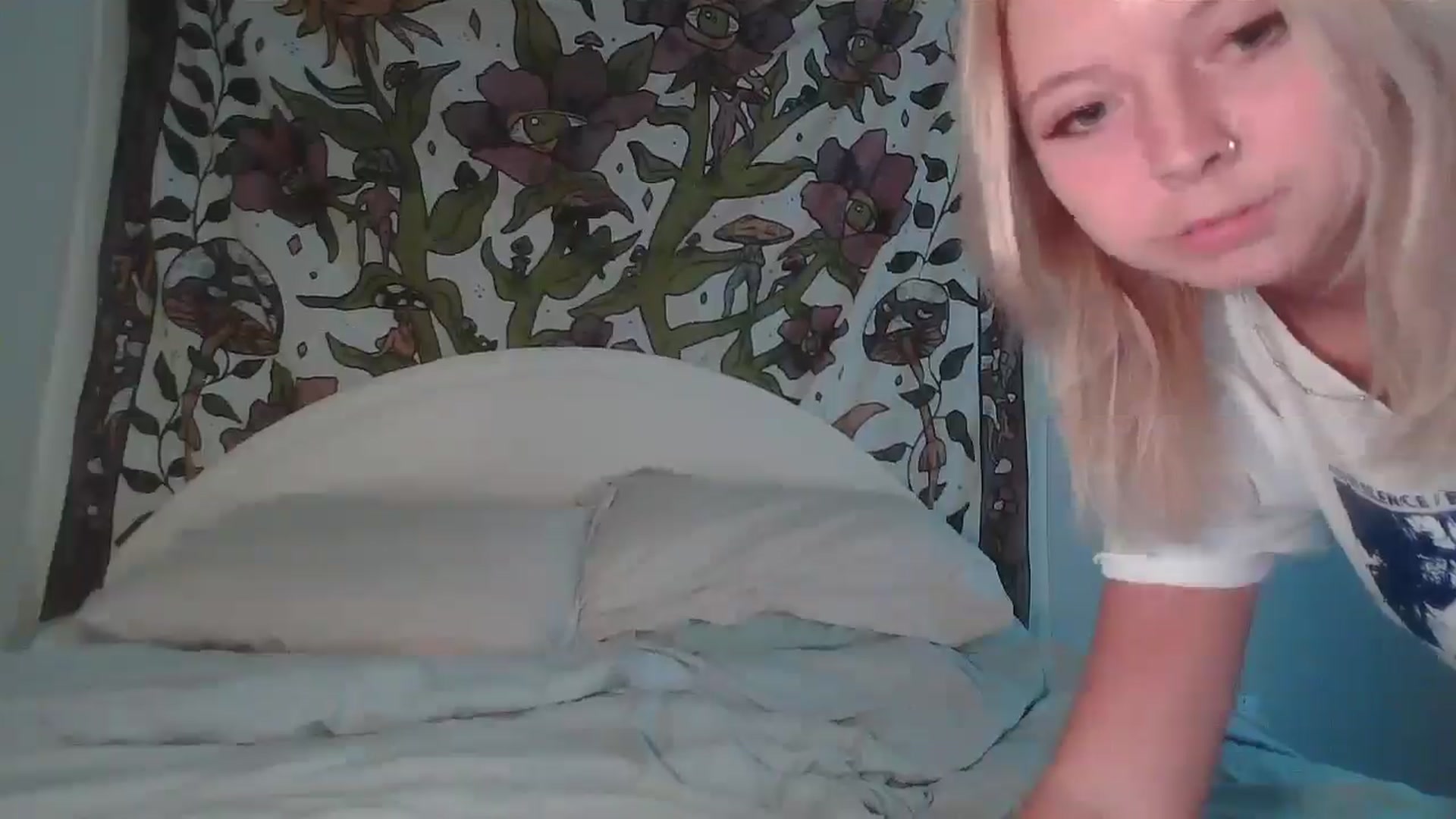 Gallery image thumbnail from pr1ncessbelle's myfreecams stream on, 04/13/2025, 02:53 image 12 of 20