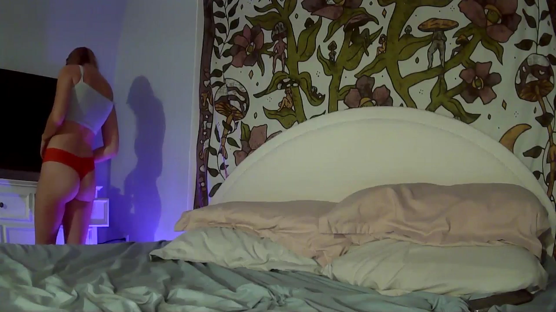 Gallery image thumbnail from pr1ncessbelle's myfreecams stream on, 11/19/2025, 21:50 image 18 of 20