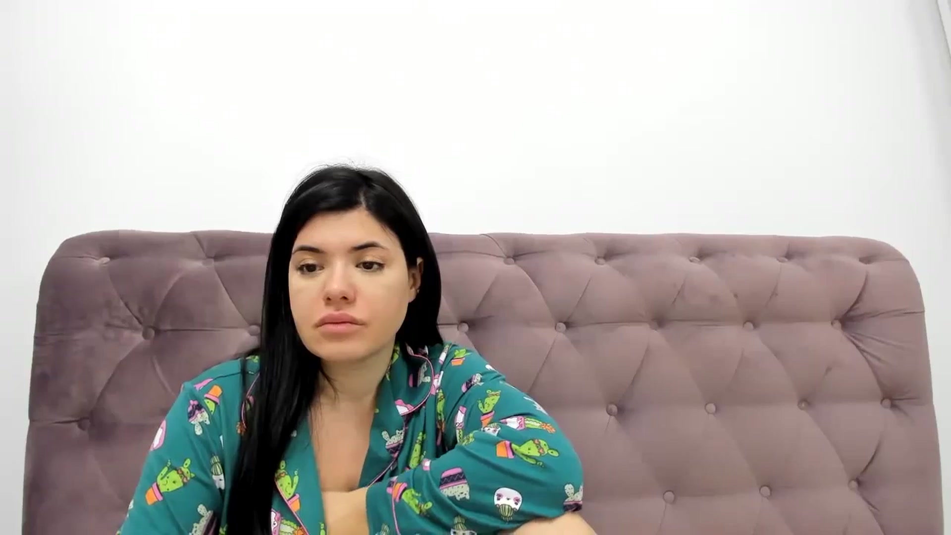 Gallery image thumbnail from pralina's myfreecams stream on, 01/22/2024, 22:26 image 4 of 20