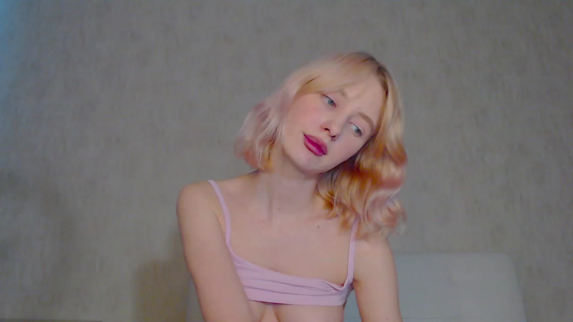 Gallery image thumbnail from pretty_maya_'s myfreecams stream on, 03/18/2023, 13:16 image 5 of 20