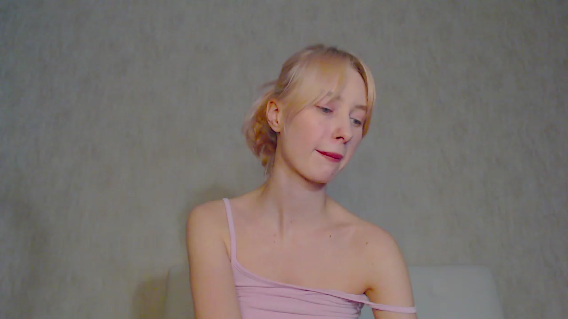 Gallery image thumbnail from pretty_maya_'s myfreecams stream on, 03/18/2023, 16:59 image 9 of 20