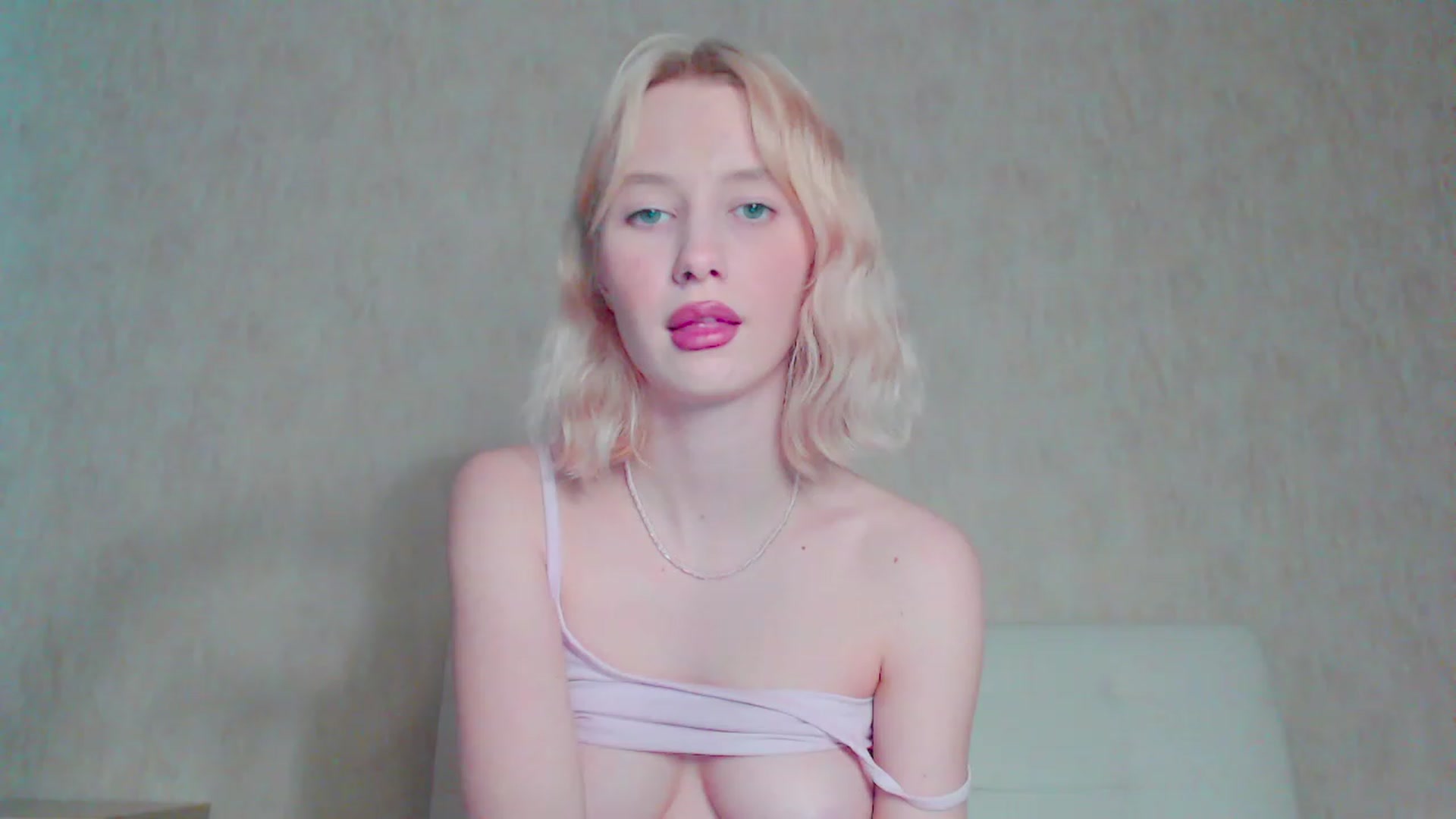 Gallery image thumbnail from pretty_maya_'s myfreecams stream on, 03/23/2023, 14:02 image 9 of 20